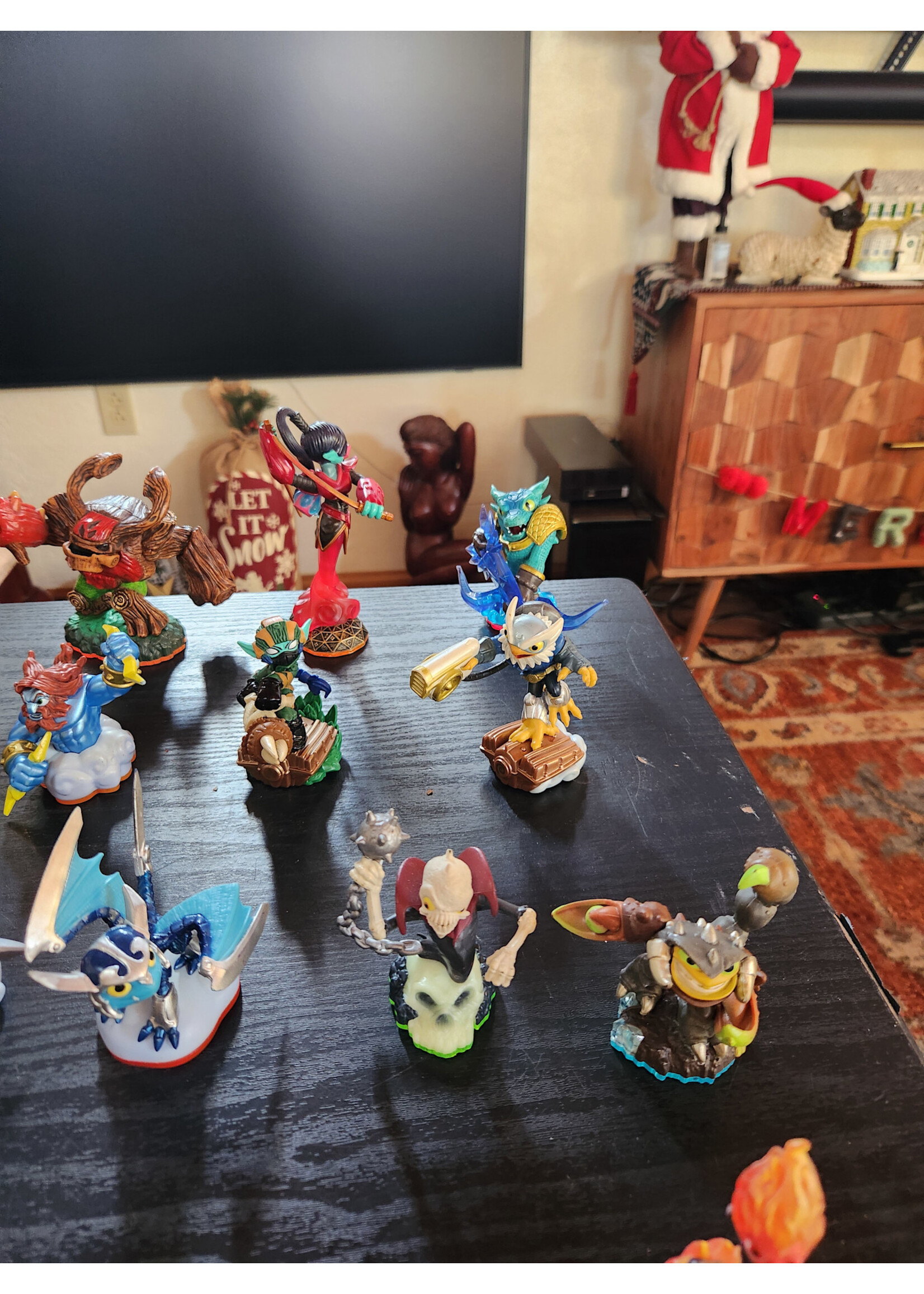 Lot of 22 Activision Skylanders Figures