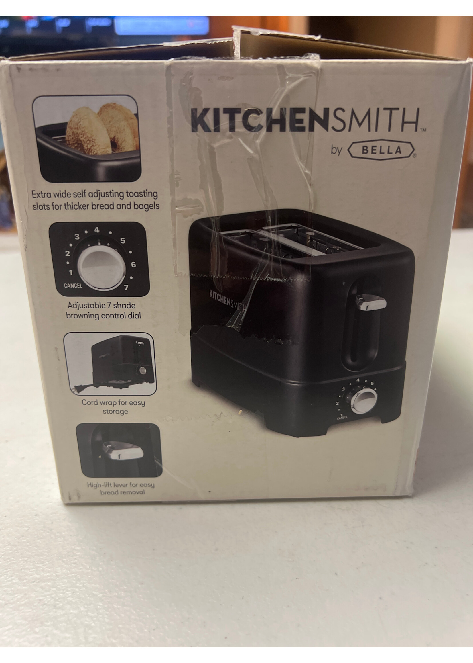 -Open box new- Kitchen Smith by Bella 2-slice toaster