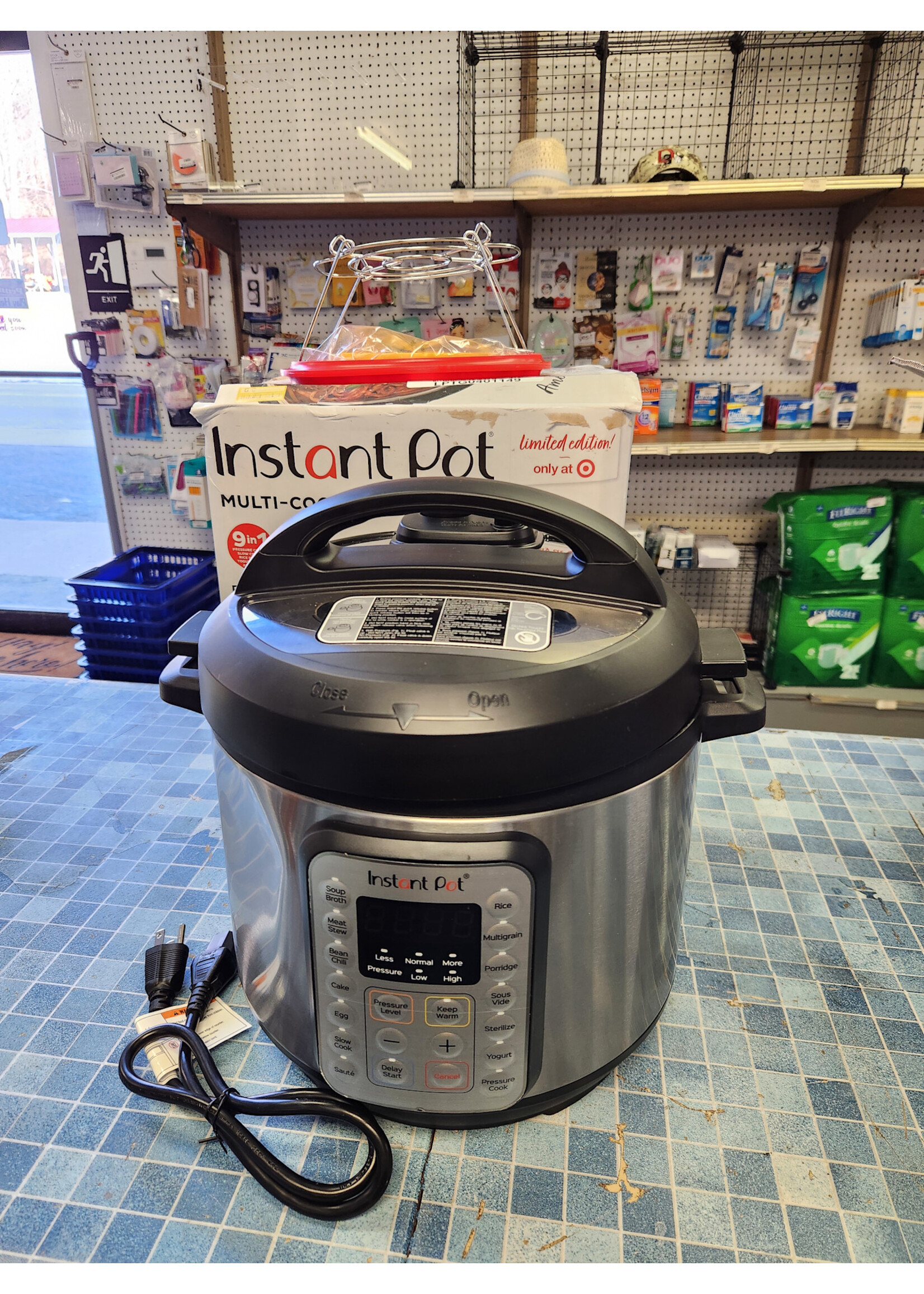 *Used/Dented Instant Pot Duo Plus 9-in-1 Electric Pressure Cooker, Slow Cooker, Rice Cooker, Steamer, Sauté, Yogurt Maker, Warmer & Sterilizer, Includes App With Over 800 Recipes, Stainless Steel, 6 Quart