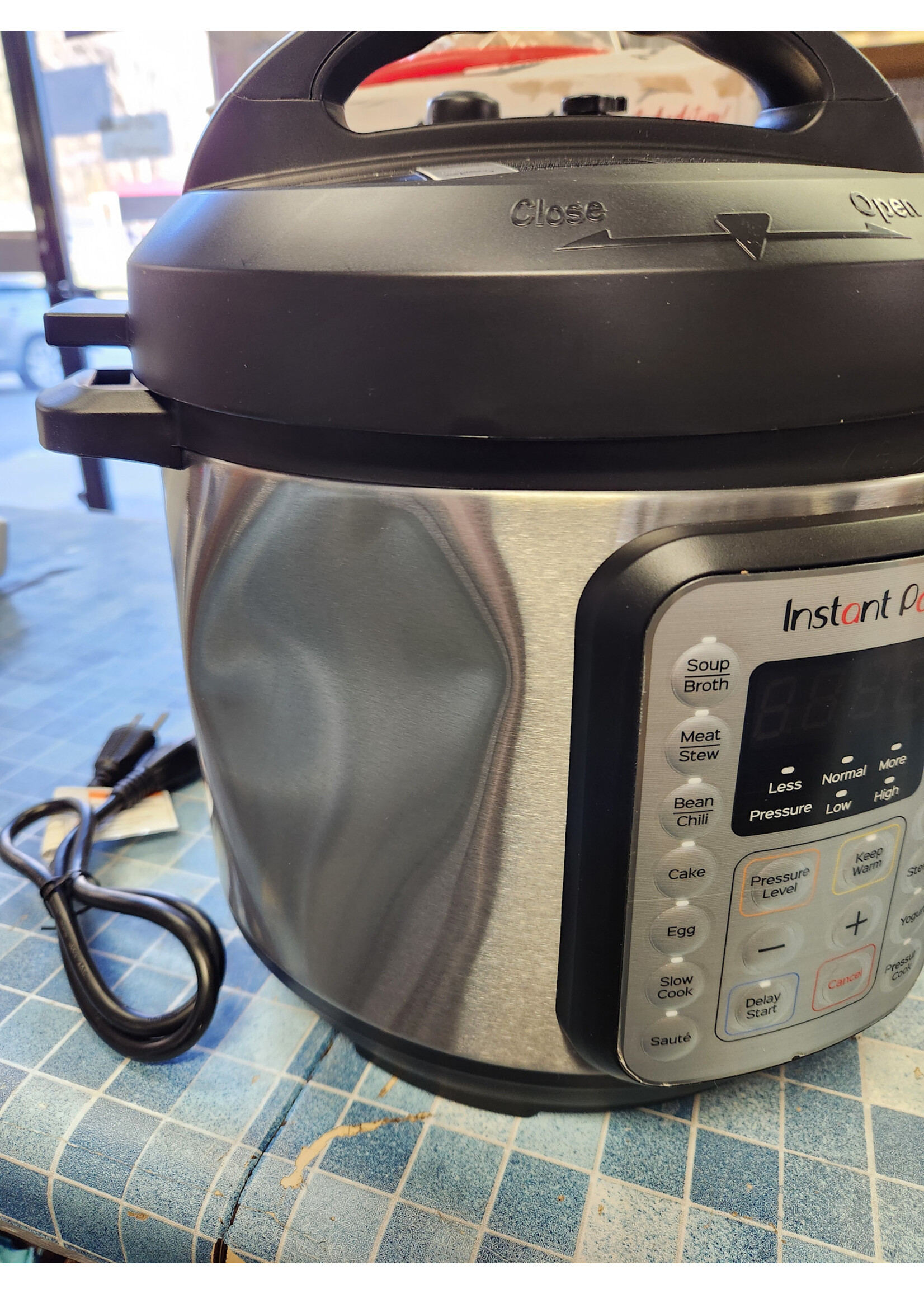 *Used/Dented Instant Pot Duo Plus 9-in-1 Electric Pressure Cooker, Slow Cooker, Rice Cooker, Steamer, Sauté, Yogurt Maker, Warmer & Sterilizer, Includes App With Over 800 Recipes, Stainless Steel, 6 Quart