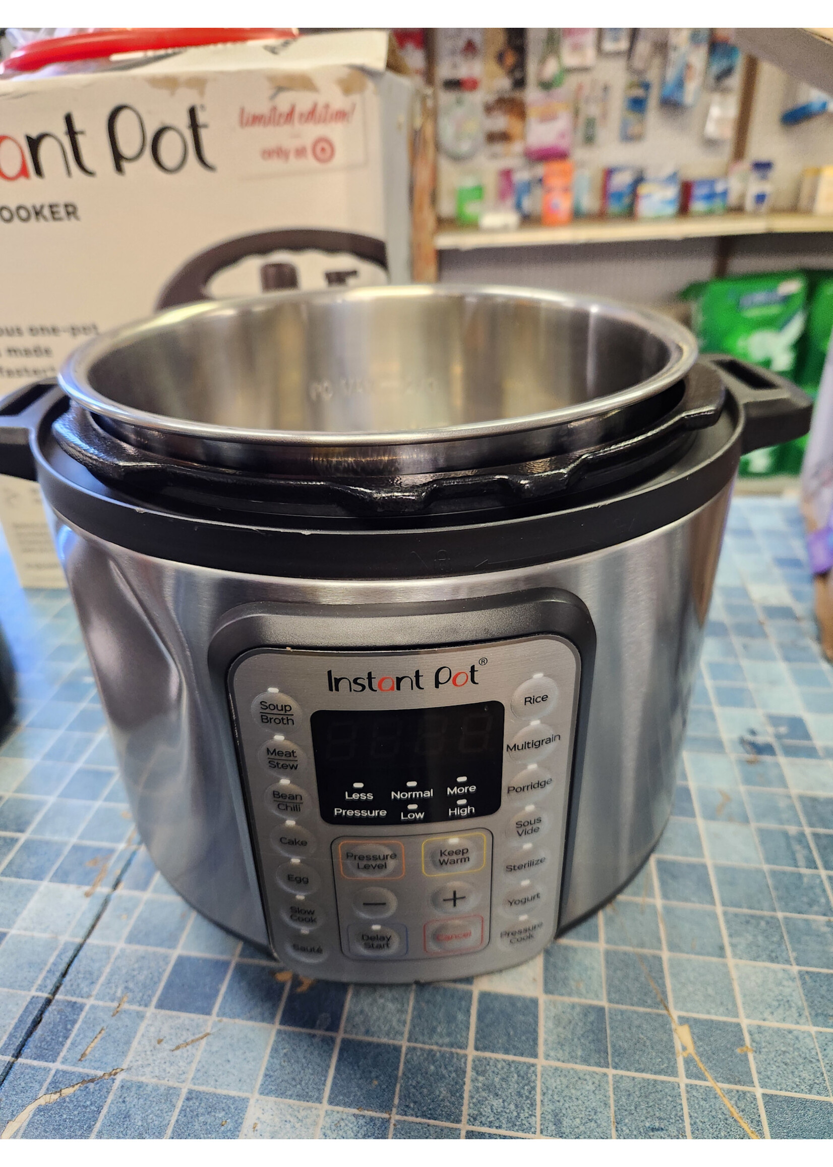 *Used/Dented Instant Pot Duo Plus 9-in-1 Electric Pressure Cooker, Slow Cooker, Rice Cooker, Steamer, Sauté, Yogurt Maker, Warmer & Sterilizer, Includes App With Over 800 Recipes, Stainless Steel, 6 Quart