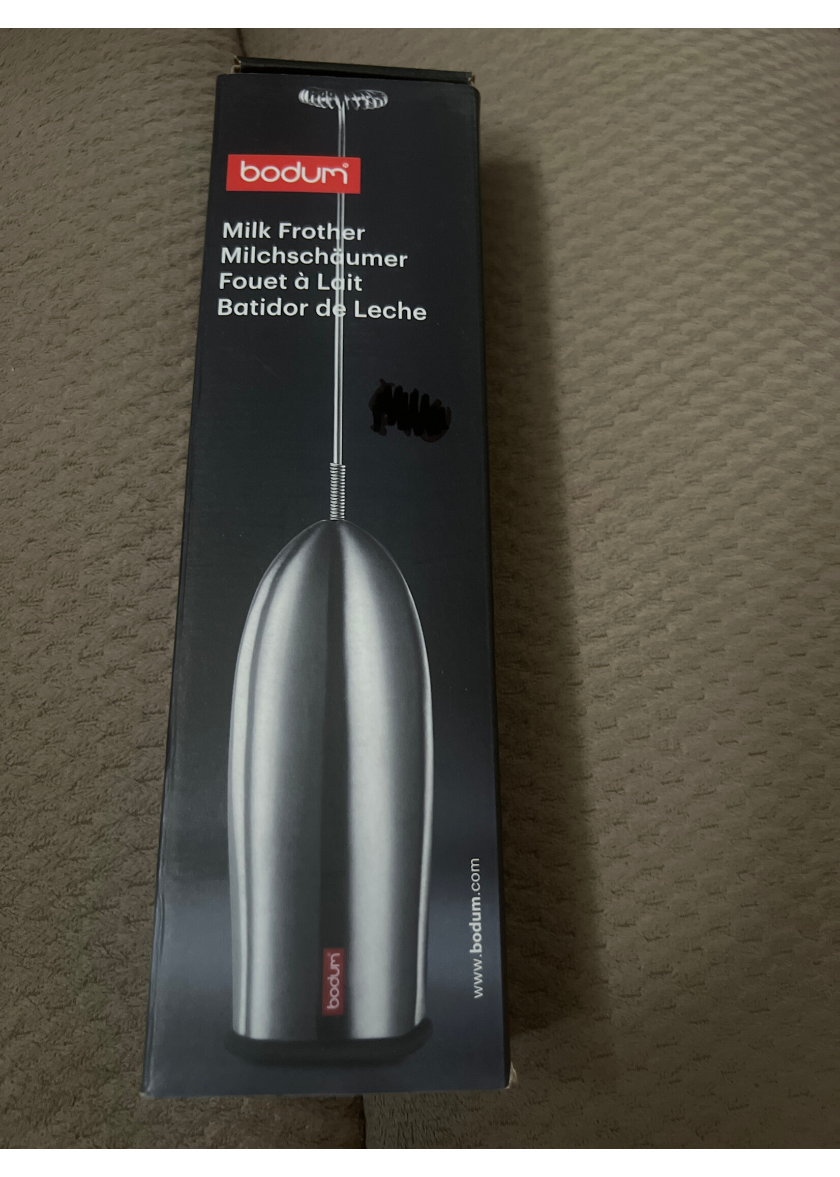 Bodum Schiuma Milk Frother #3043 2AA batteries not included