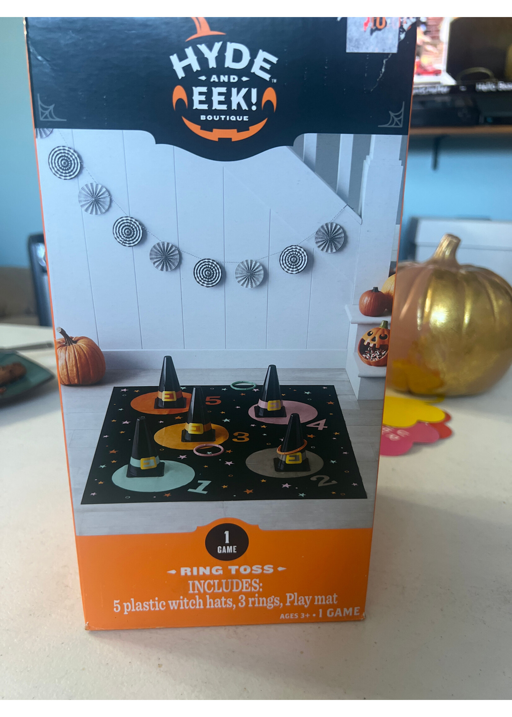 Box damage- Hyde & Eek Halloween Ring Toss game