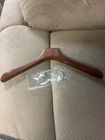 Muellery Wooden Hanger med