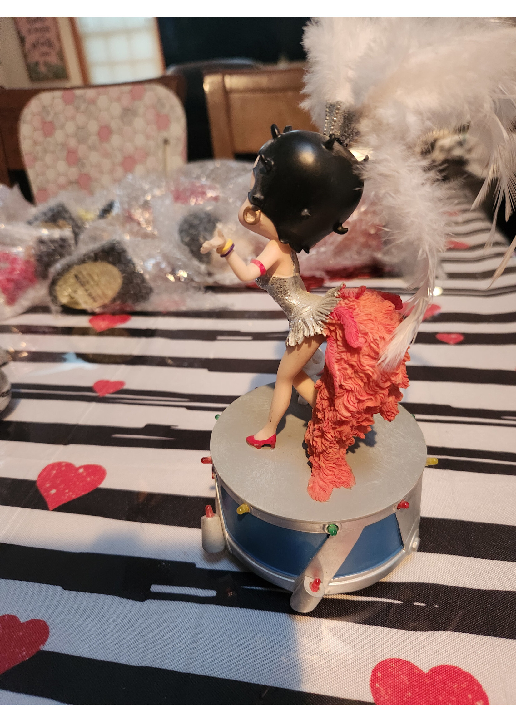 Betty Boop & Pudgy Music Box Lights Up Plays Rag Time Era Song King Fleischer