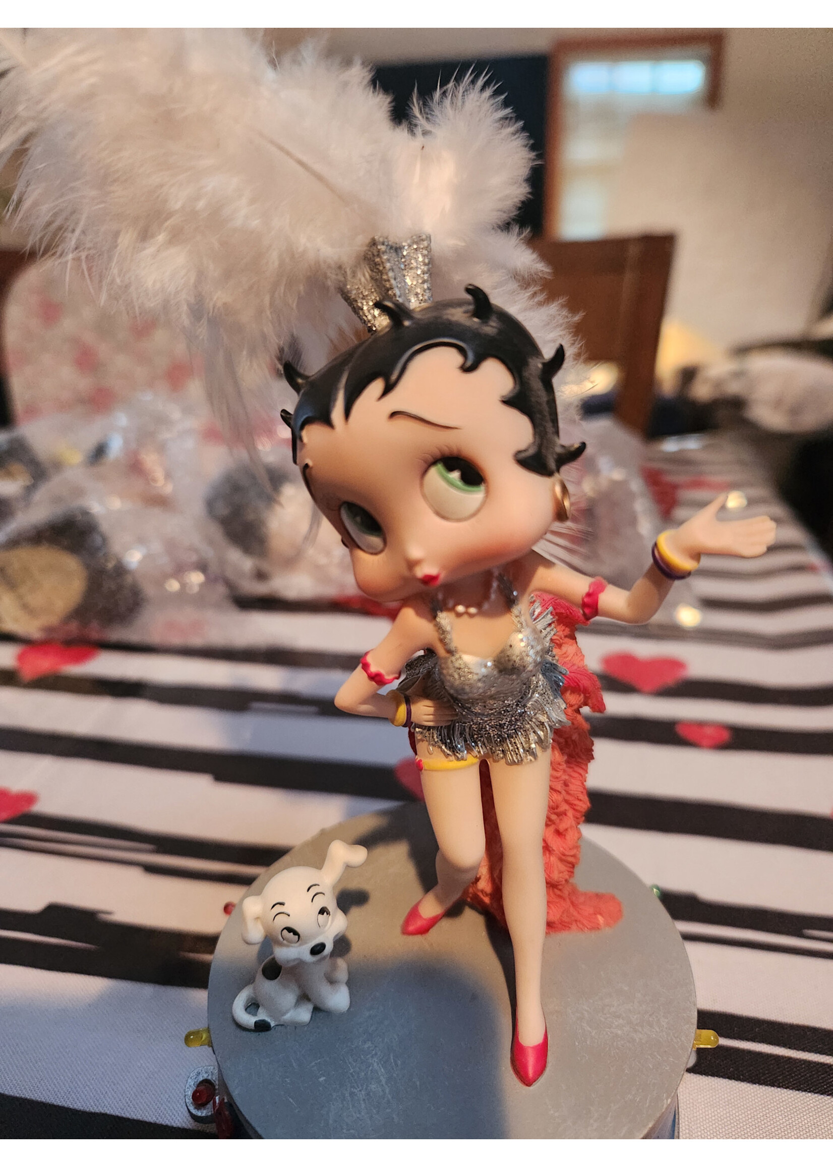 Betty Boop & Pudgy Music Box Lights Up Plays Rag Time Era Song King Fleischer