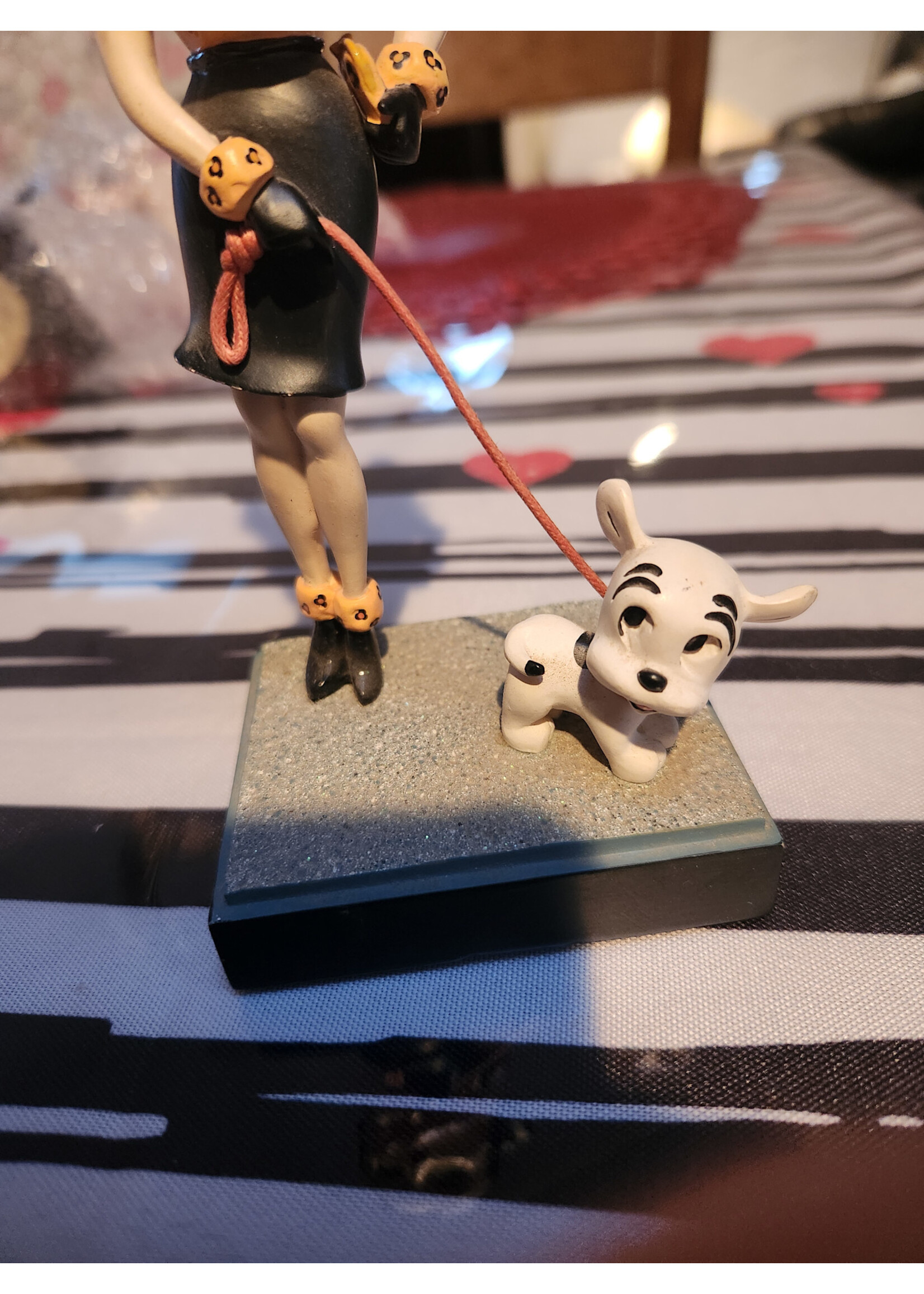 Danbury Mint Betty Boop, Out For a Stroll Figurine Pudgy