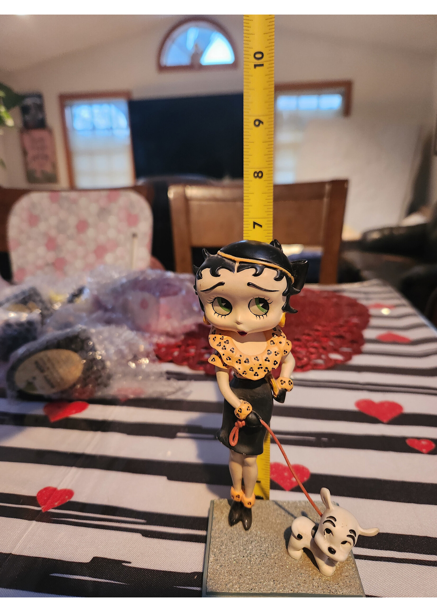 Danbury Mint Betty Boop, Out For a Stroll Figurine Pudgy