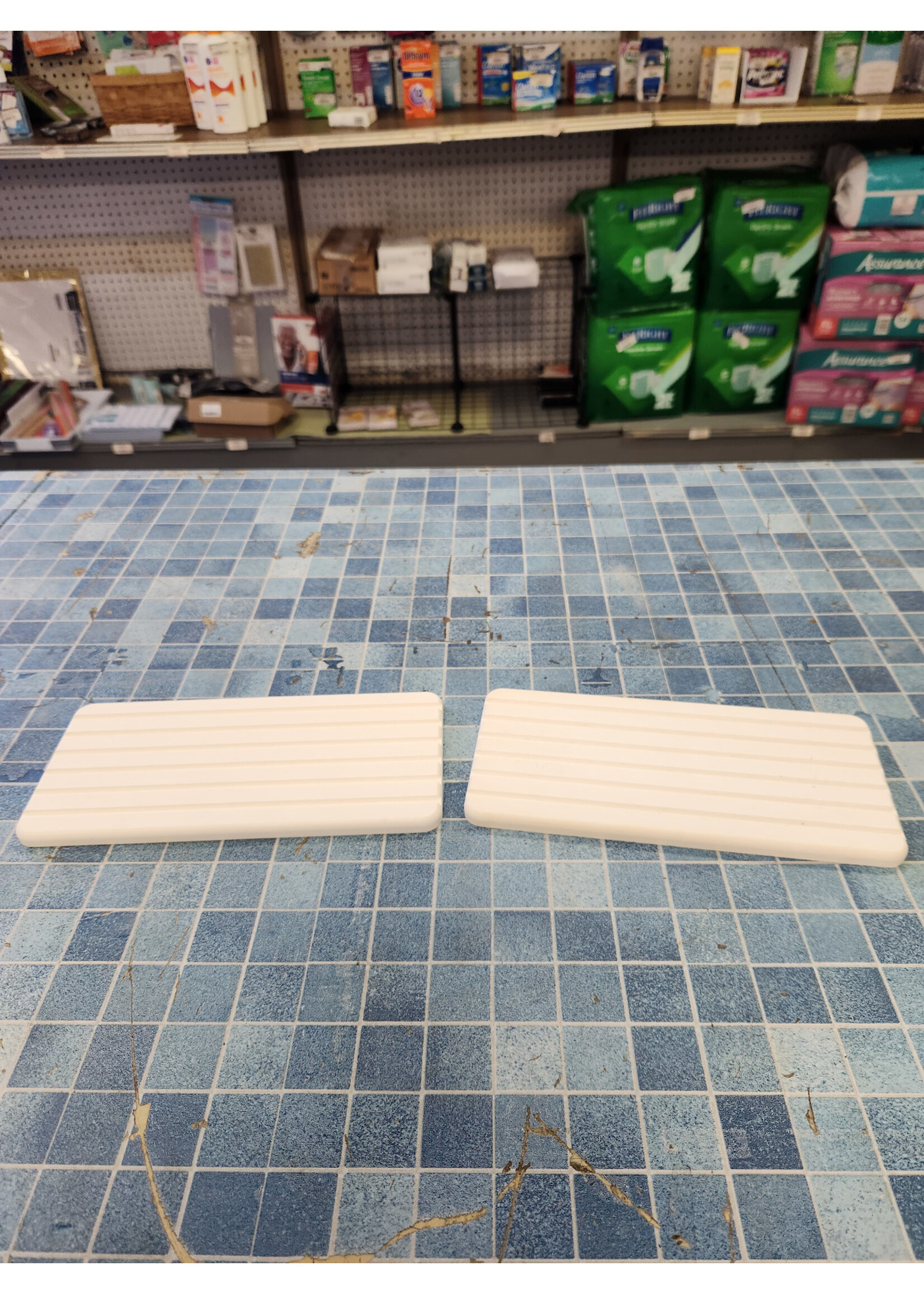 NiuYichee 2 PCS Water Absorbent Sink Caddy Diatomite Coasters Rectangle, Grooved 8.25x4