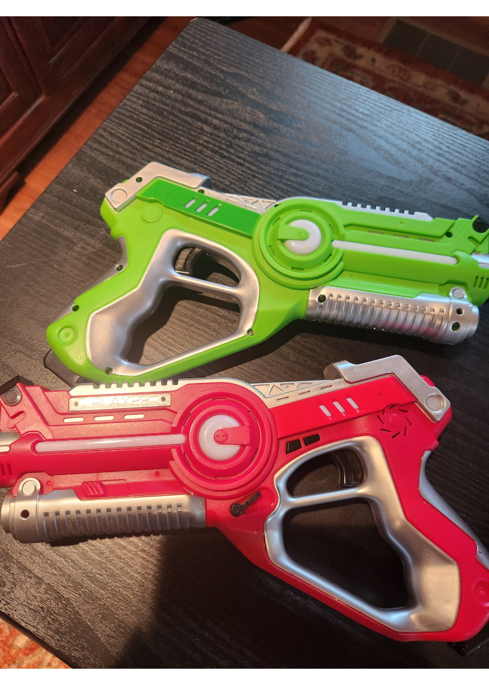 *No Vests Play22 Infrared Laser Tag  Guns, 2 guns