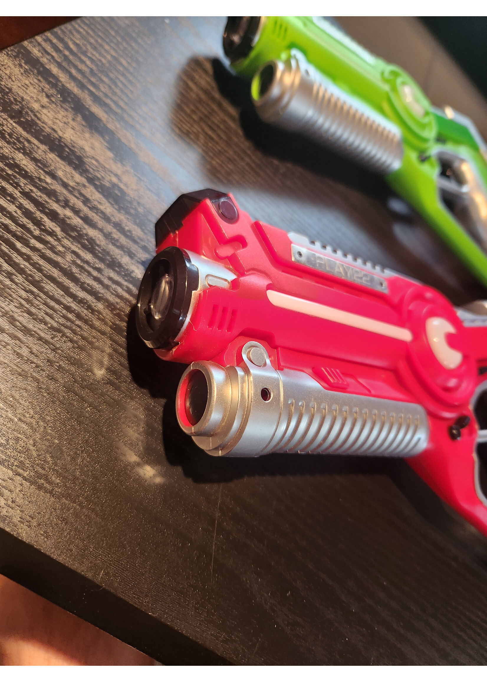 *No Vests Play22 Infrared Laser Tag  Guns, 2 guns