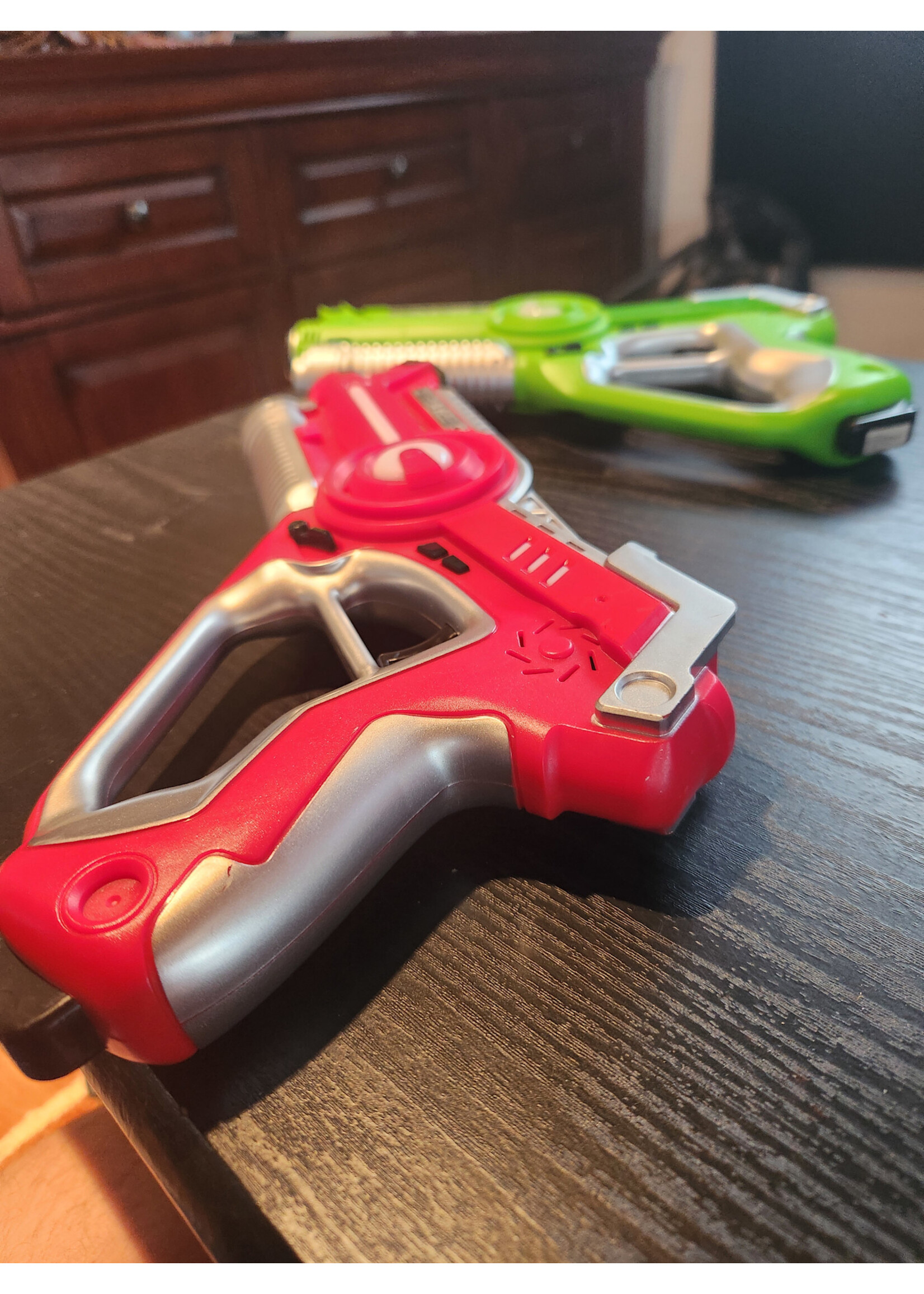 *No Vests Play22 Infrared Laser Tag  Guns, 2 guns