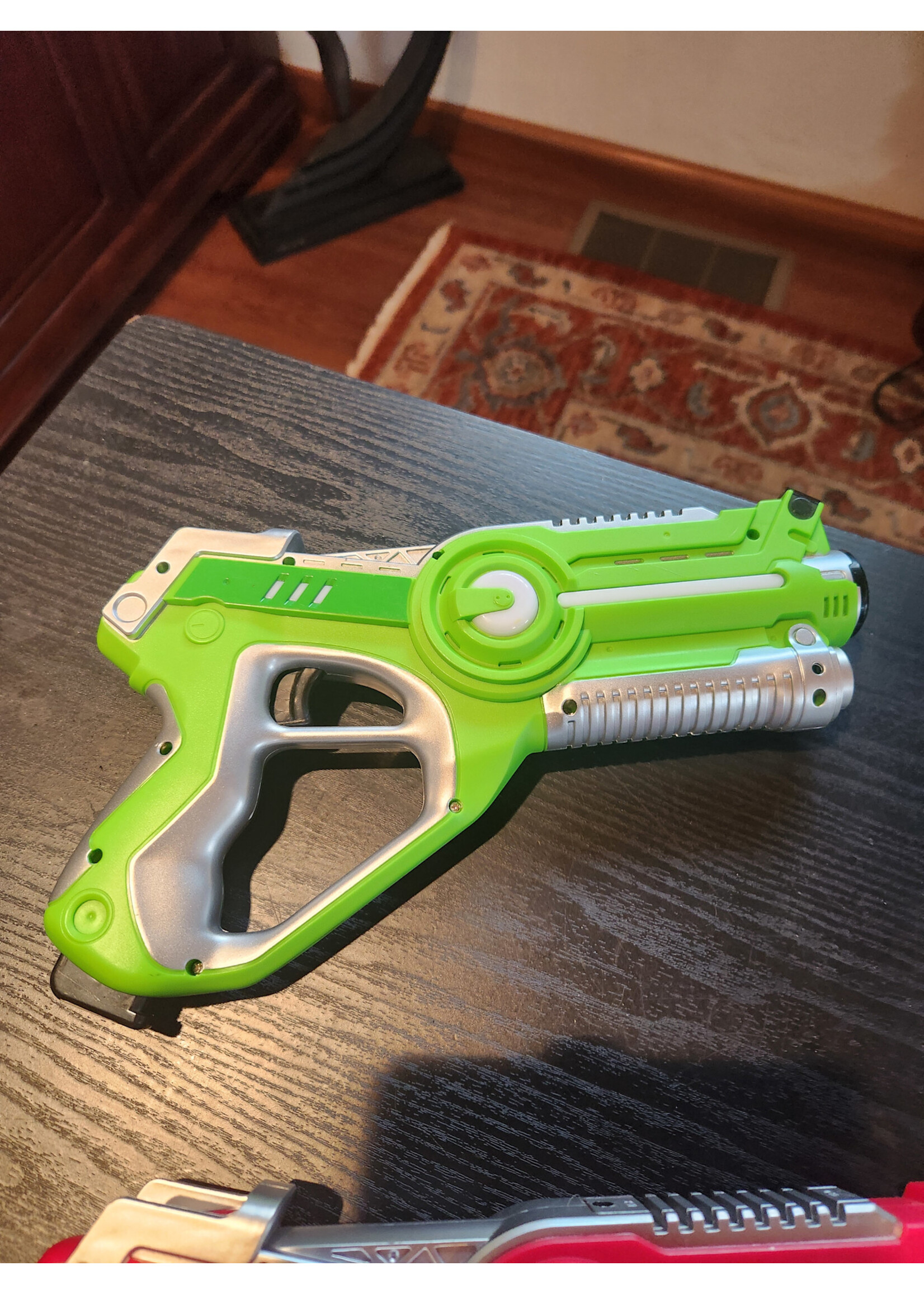 *No Vests Play22 Infrared Laser Tag  Guns, 2 guns