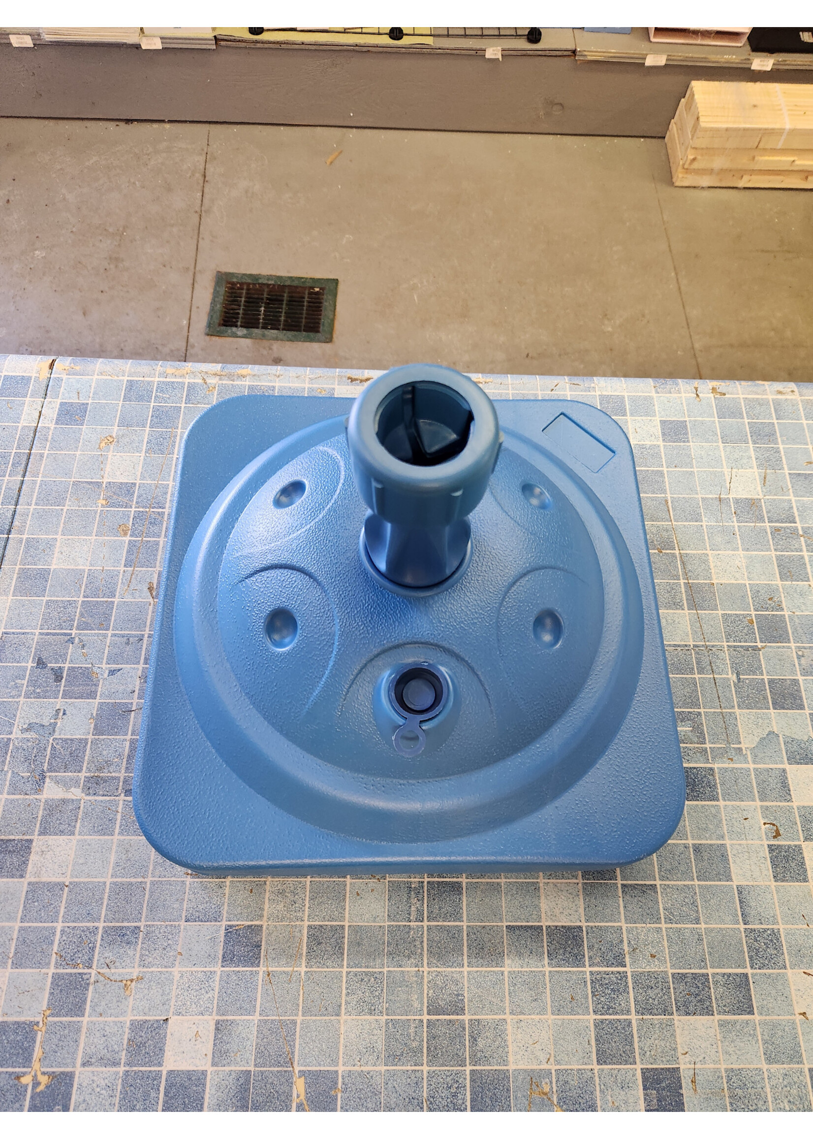 13x13 Fillable Umbrella Base 10kg Capacity Umbrella Stand for Poolside Garden Yard Blue