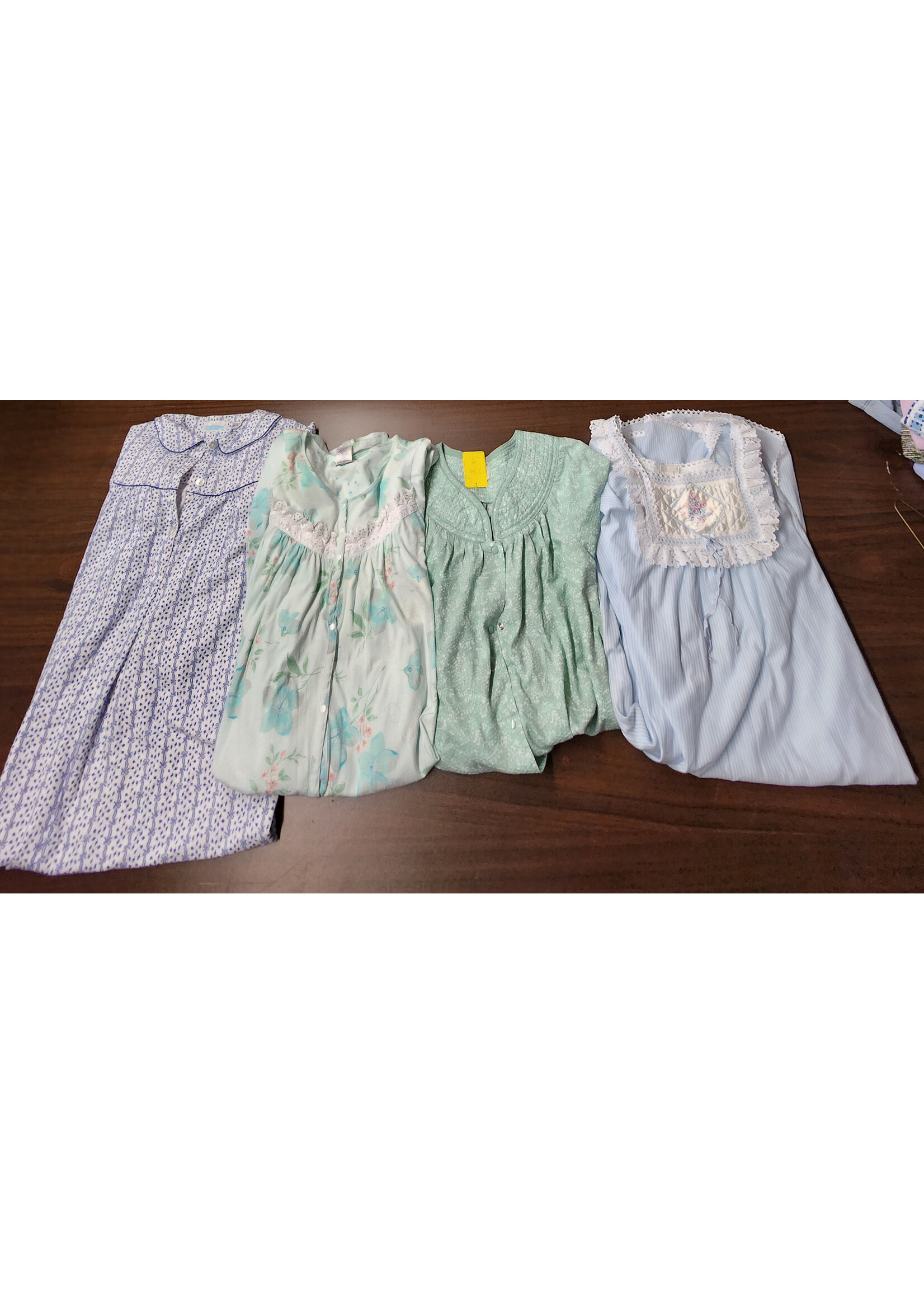 Grandmacore/Granny Chic Nostalgic Floral/Mixed Design Nightgown 4-Pack – Soft & Cozy Sleepwear