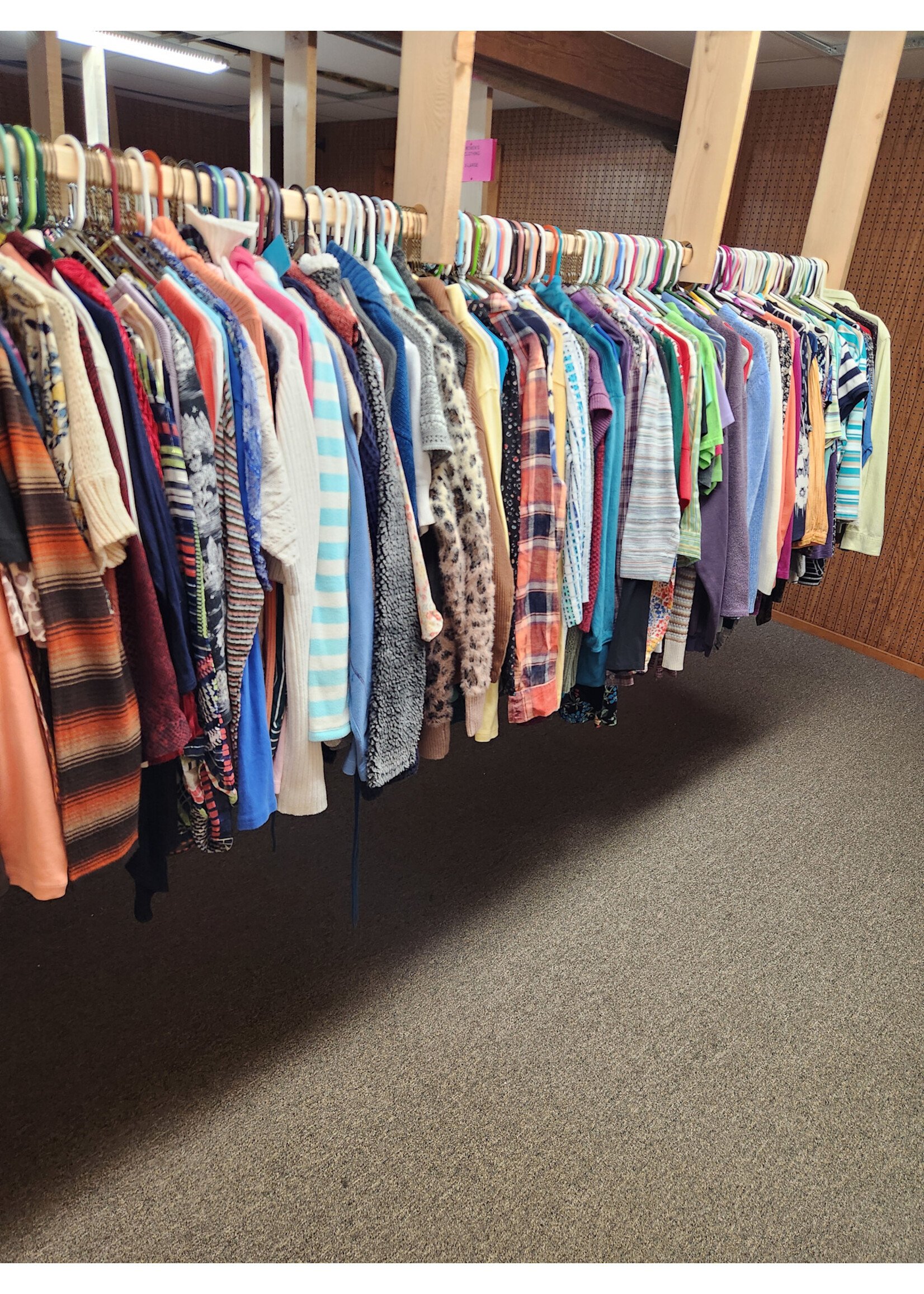 LIMITED TIME! Thrift Clothing - You Pick 15