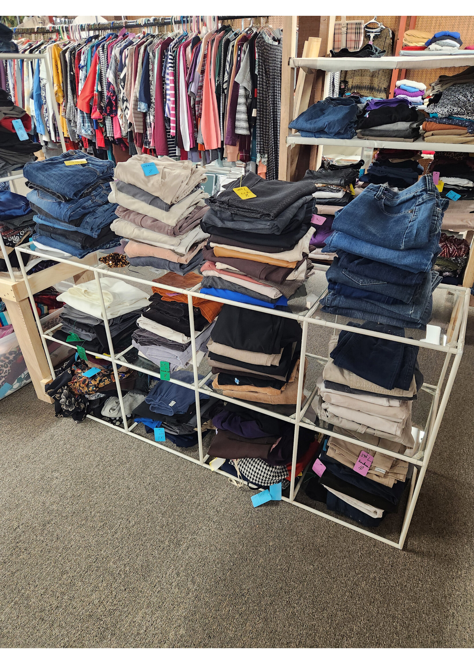 LIMITED TIME! Thrift Clothing - You Pick 15