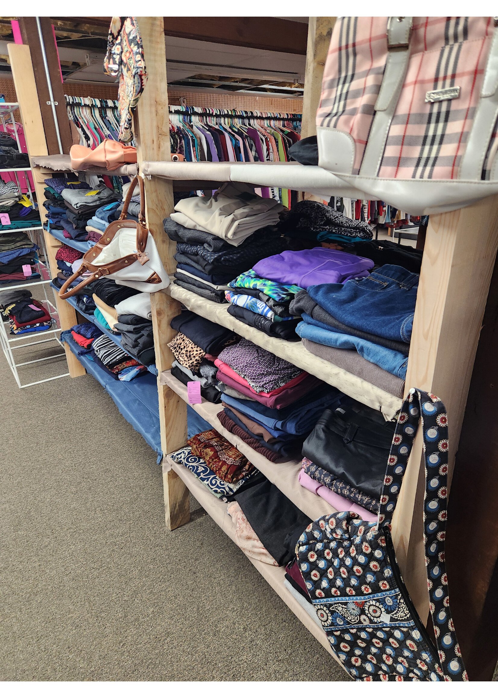 LIMITED TIME! Thrift Clothing - You Pick 15