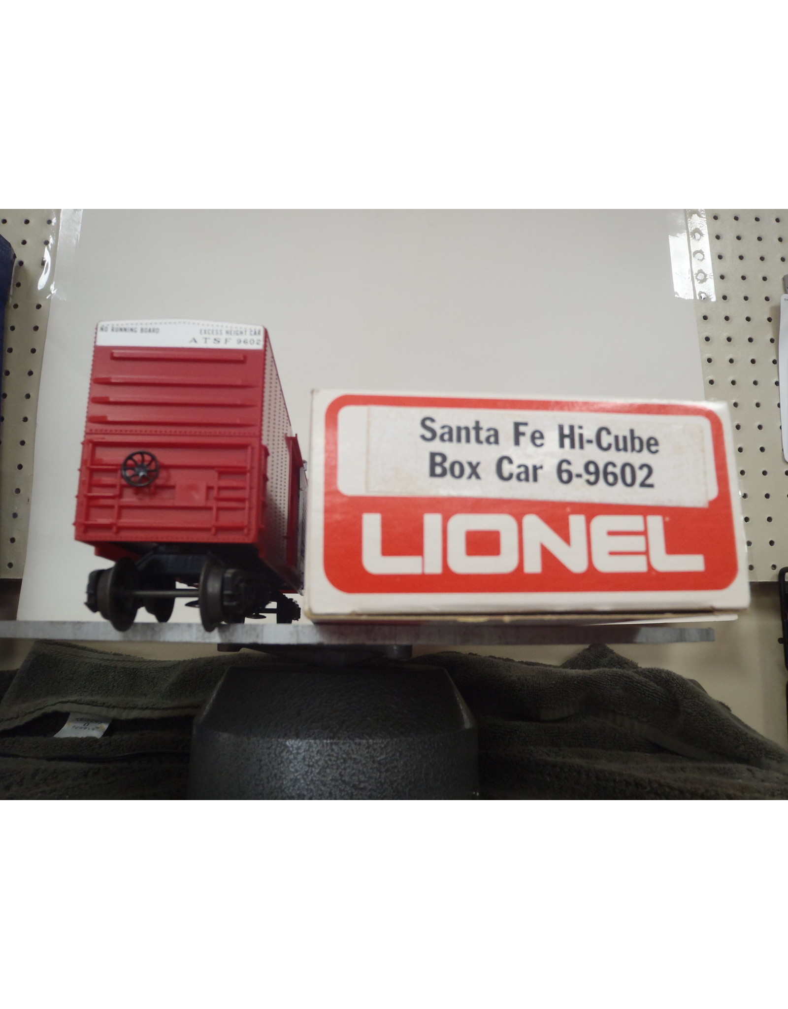 Lionel Boxcar Hi-Cube Sante Fe 9602