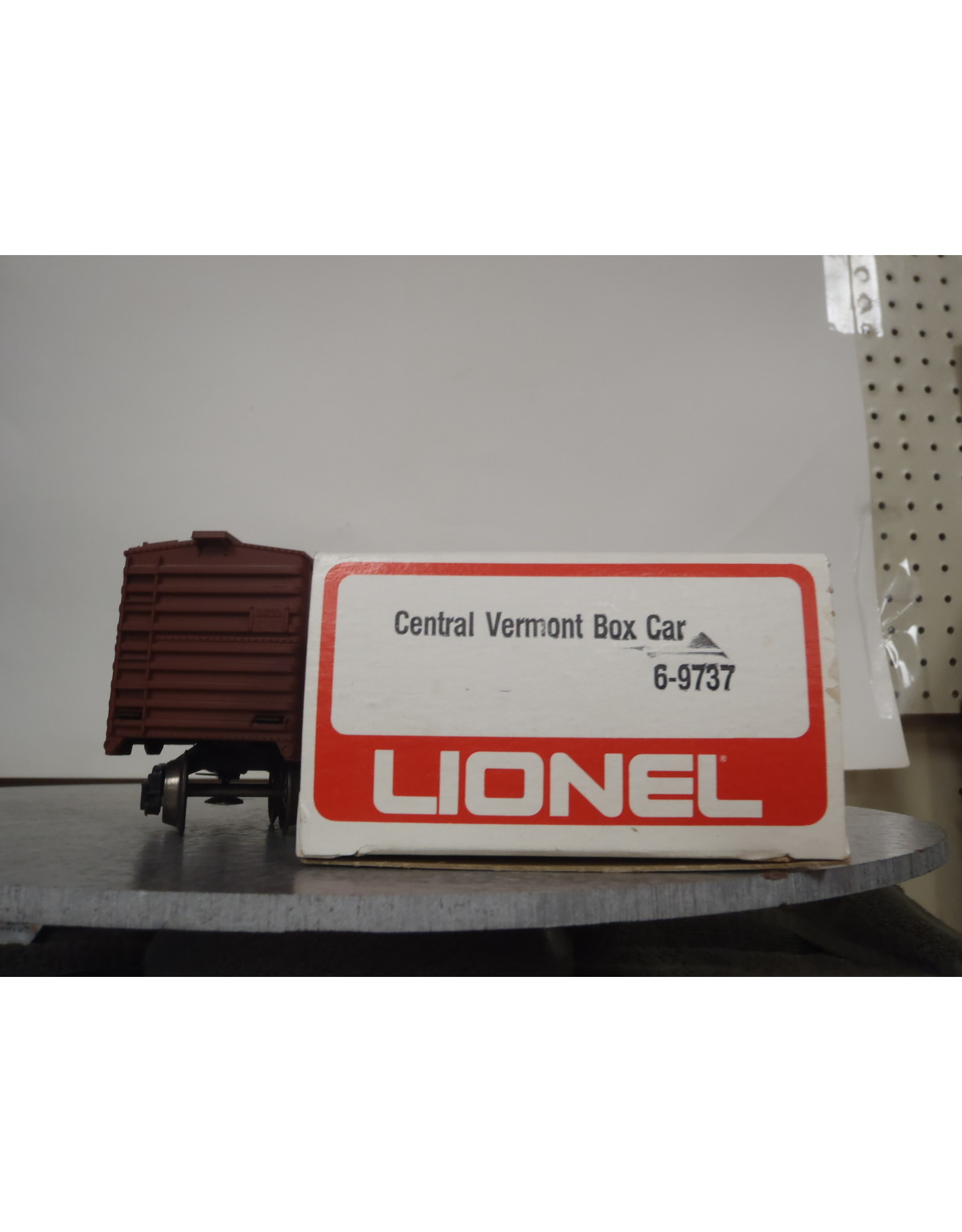 Lionel Boxcar Central Vermont 9737