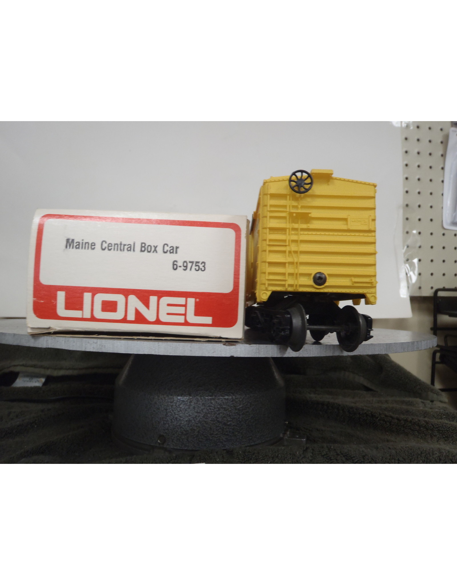 Lionel Boxcar Maine Central 9753