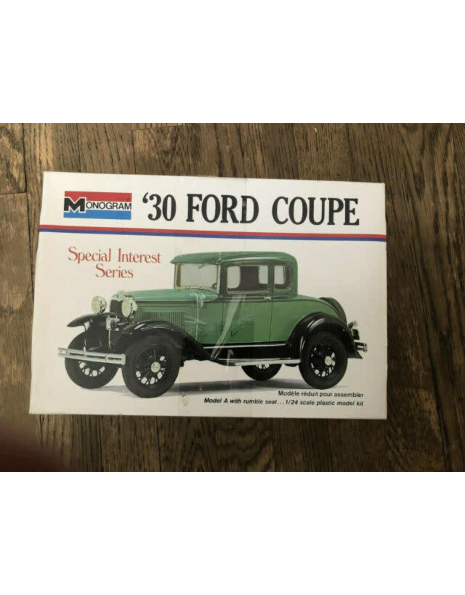 Monogram 30 Ford Coupe Model 1/24 Scale