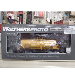 Walthers Proto Walthers Proto 40' Trinity 14,000 gallon molten sulfur tank car trinity Industries Leasing TILX #135034 (yellow)