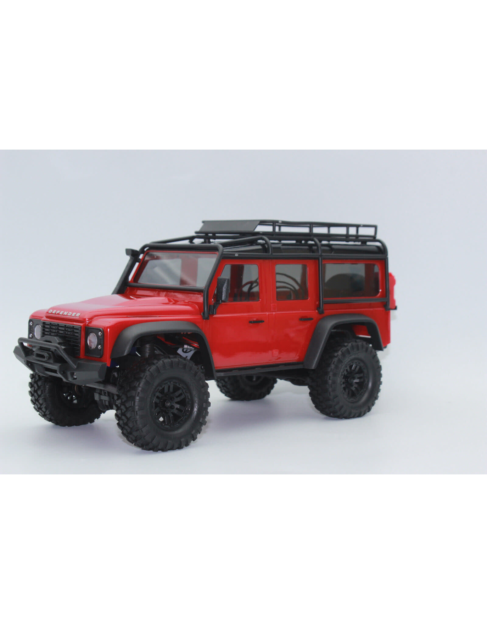 Traxxas TRAXXAS 1/18 SCALE DEFENDER ( IN STORE ONLY )