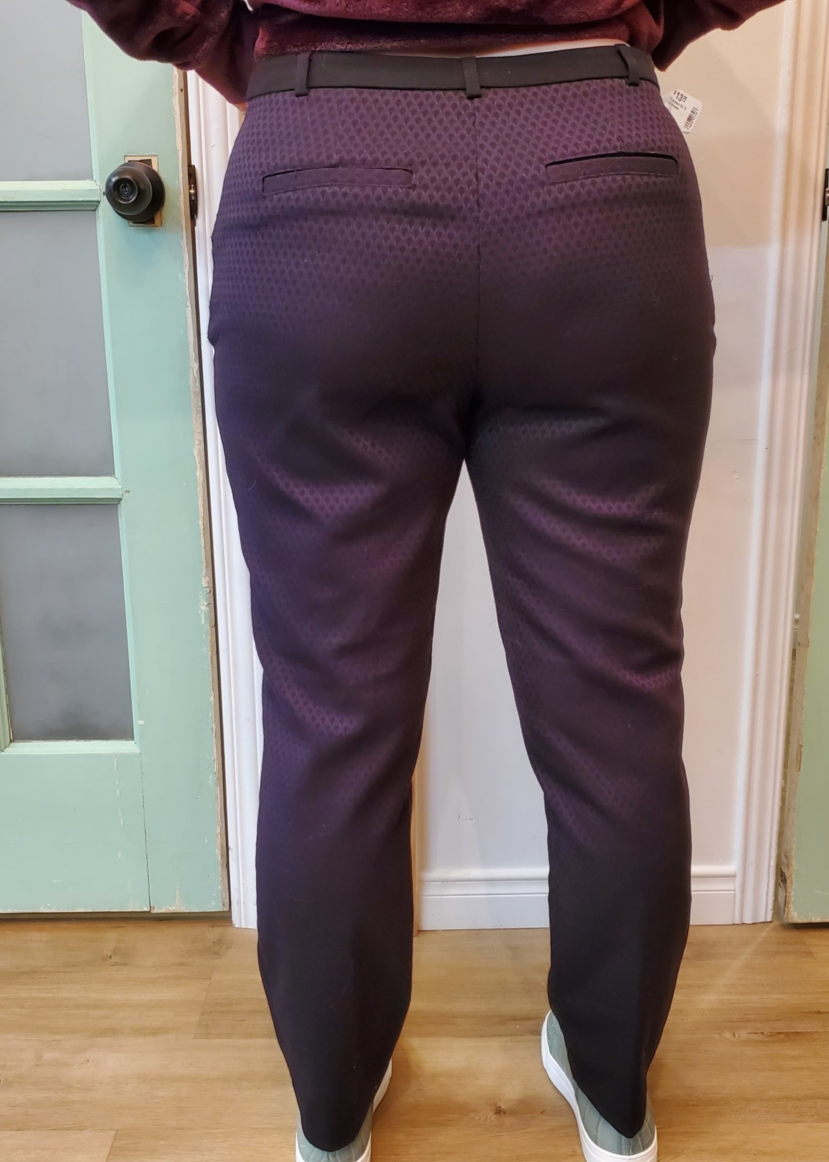 Reitmans Pantalon motif écailles prunes taille basse. Reitmans. Gr: Medium (9)