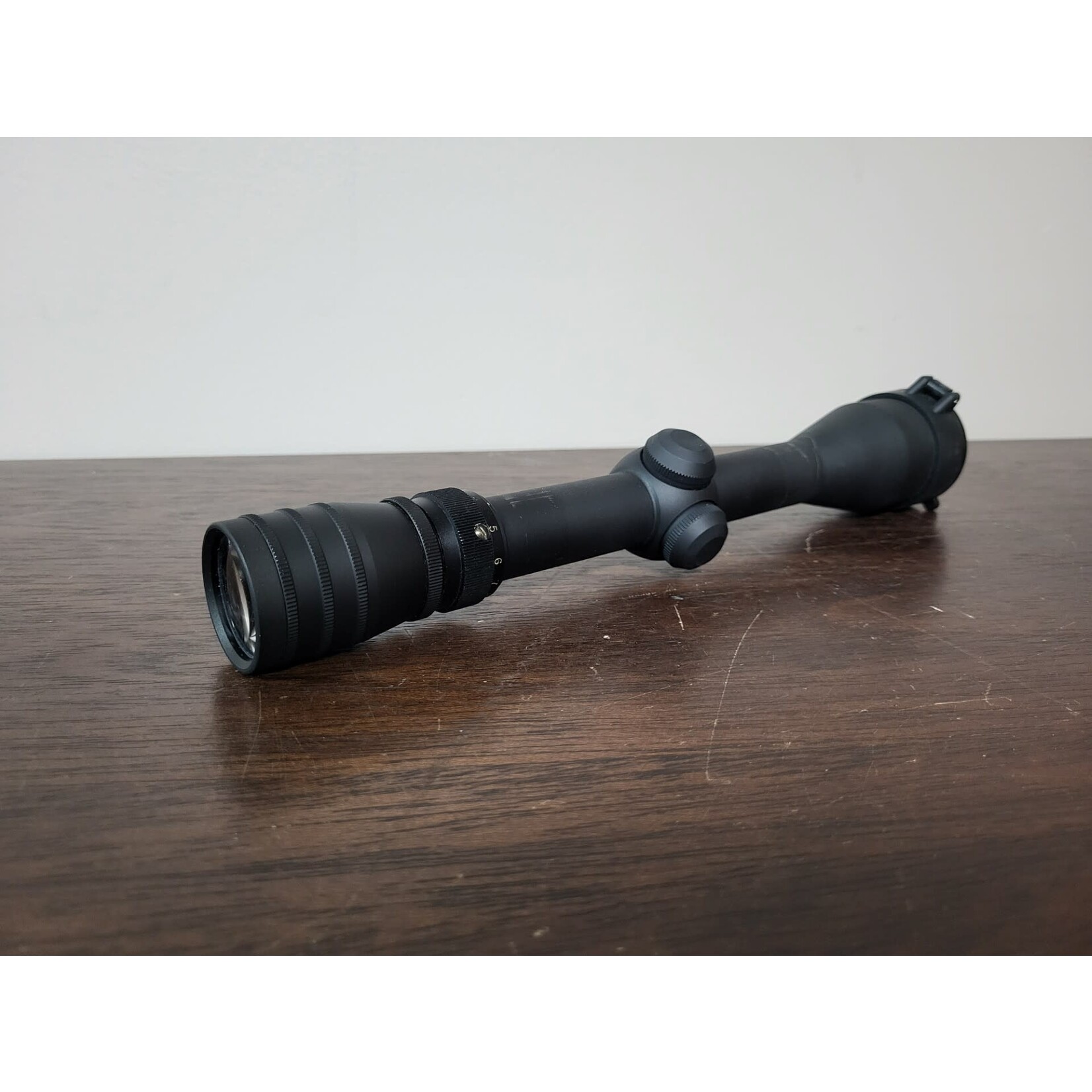 Redfield Used Redfield Tracker 3-9x40 Rifle Scope