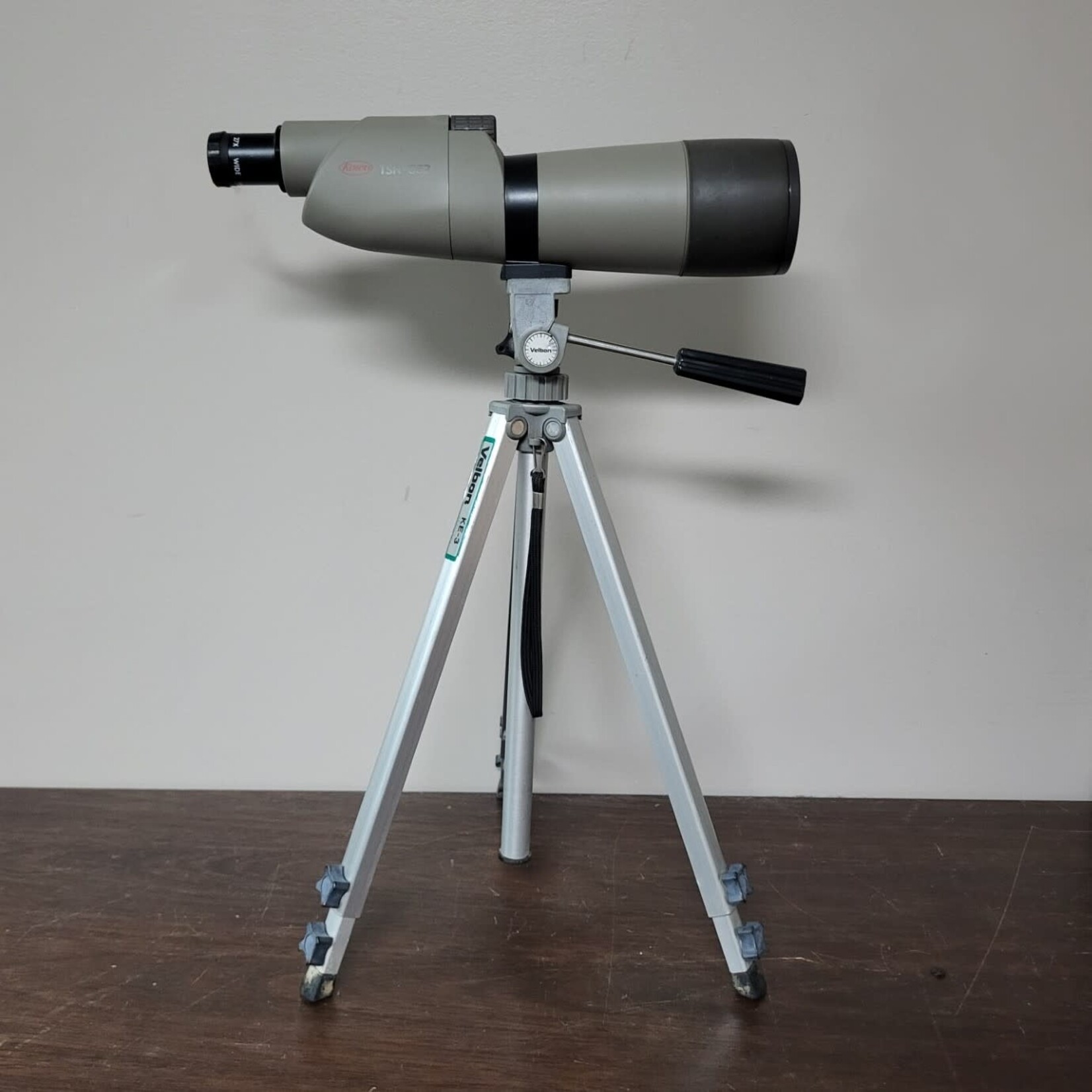 Used Kowa TSN-662 Spotting Scope w/ Velbon KE-3 22"-50" Tripod
