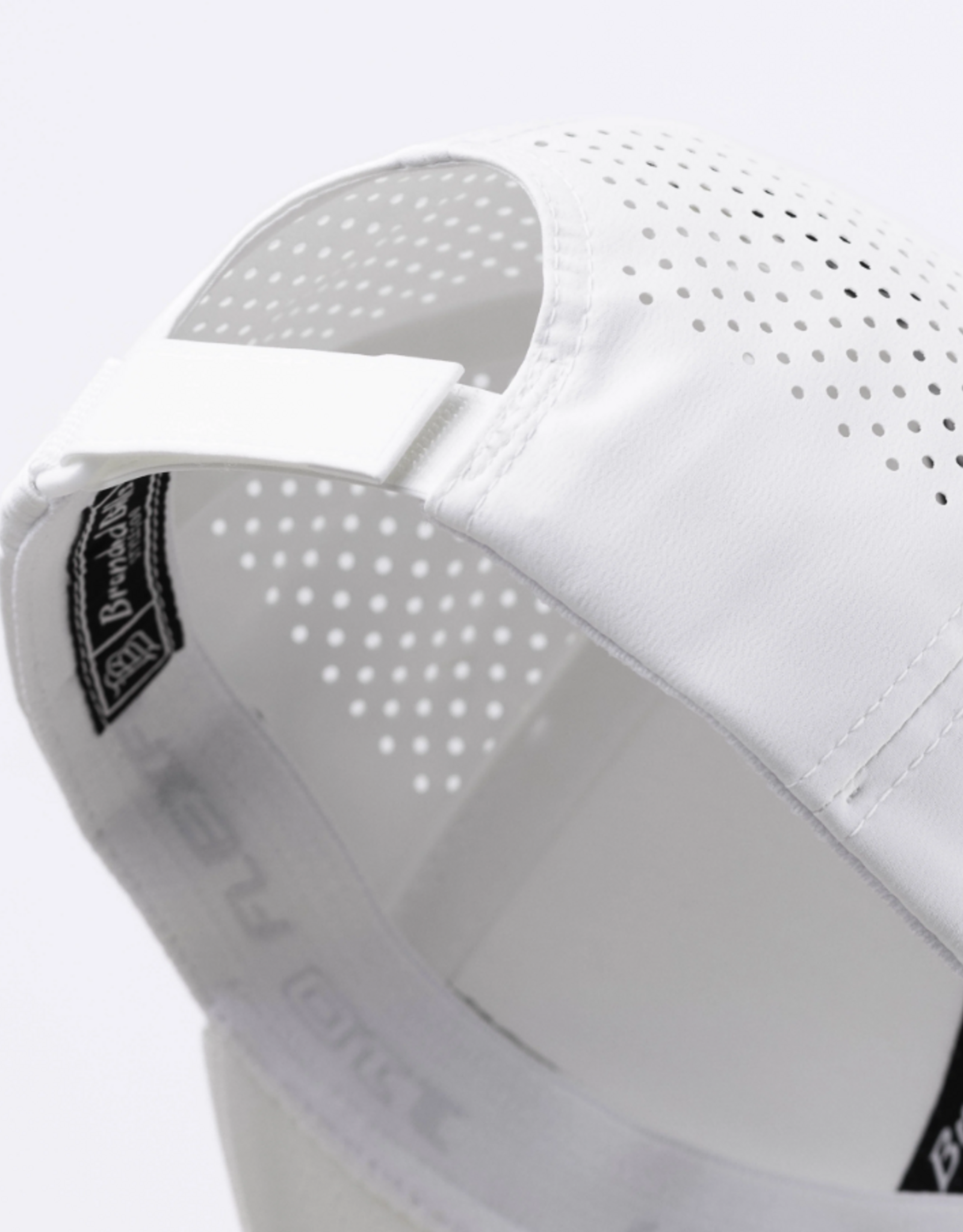 BRANDED BILLS BB CURVED PERFORMANCE HAT