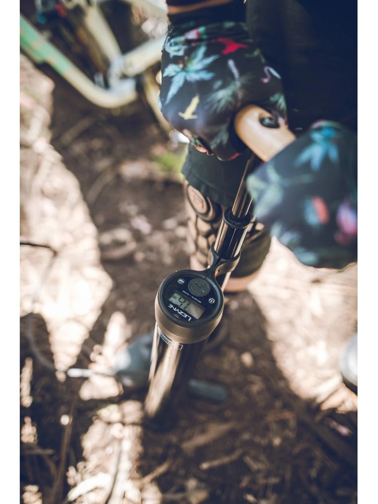 Lezyne Lezyne, Digital Pressure Over Drive 2.5", Pompe à pied, ABS-1 Pro Chuck, 220psi, Noir