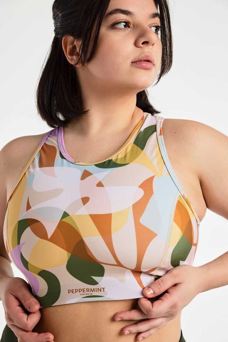 Peppermint Peppermint Brassière Gravel Vivarium (2024)