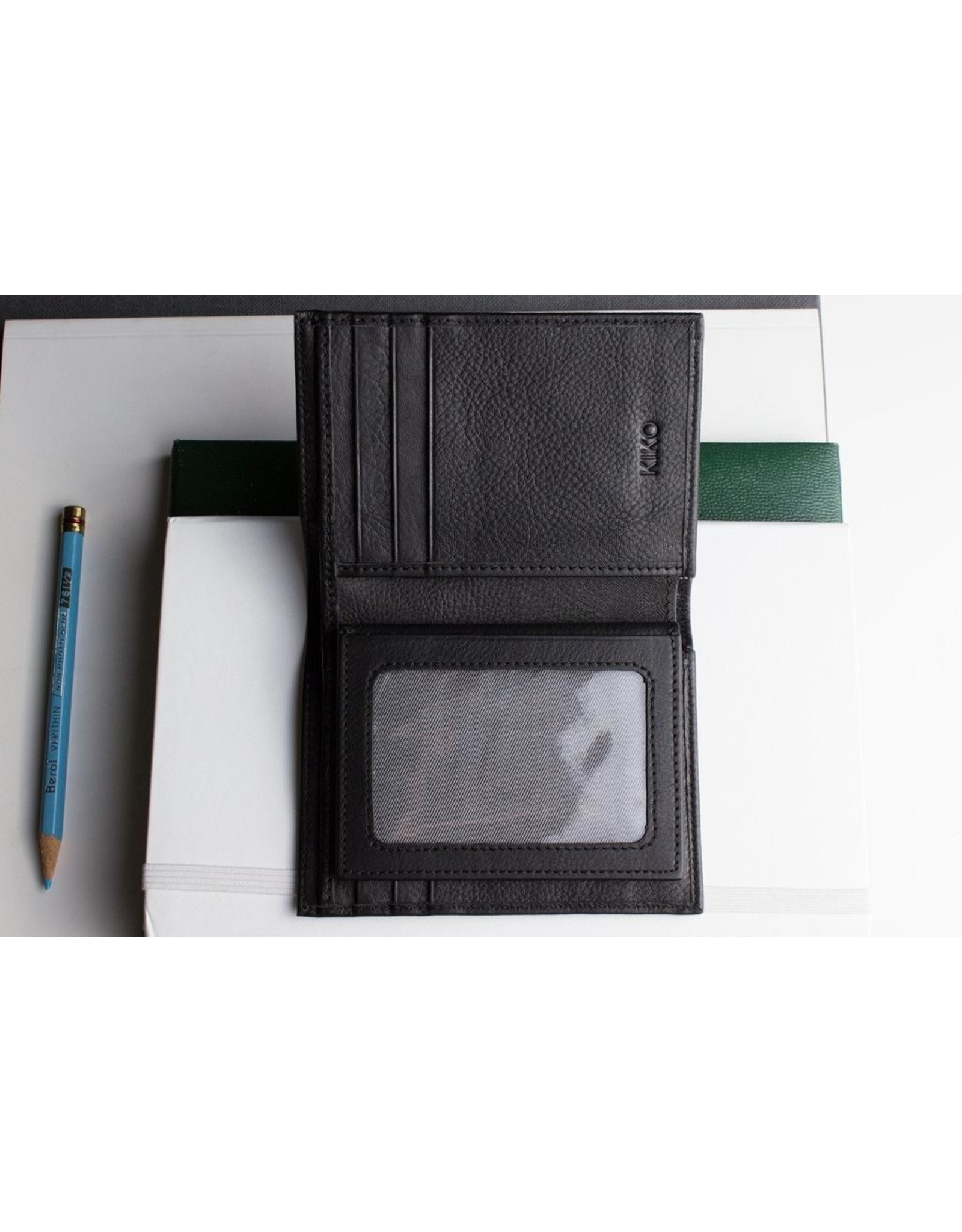 Slimfold Passcase Leather Wallet In Black