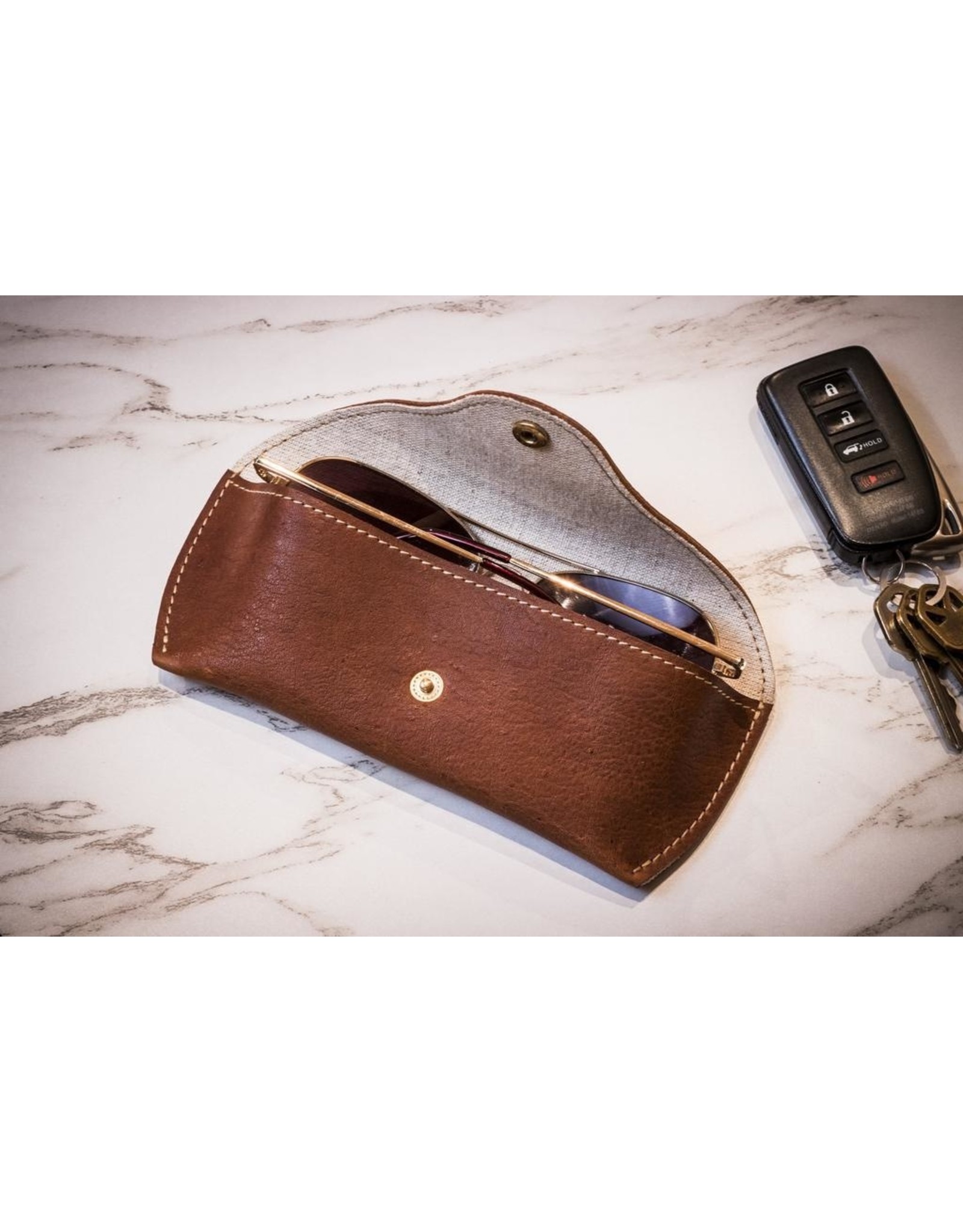 Leather Sunglass Holder In Brown