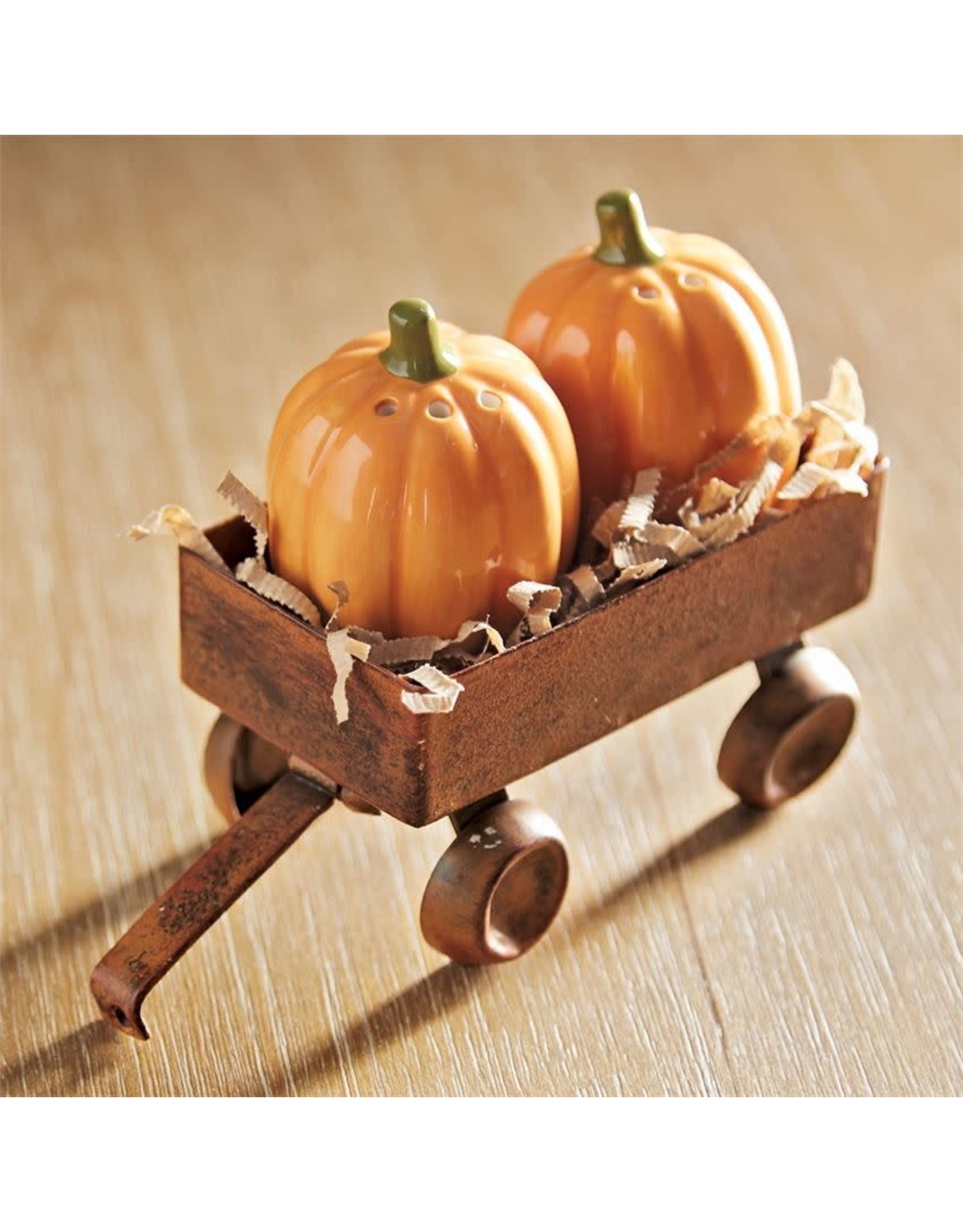 Mud Pie Pumpkin Salt And Pepper Shakers In Wagon Caddy