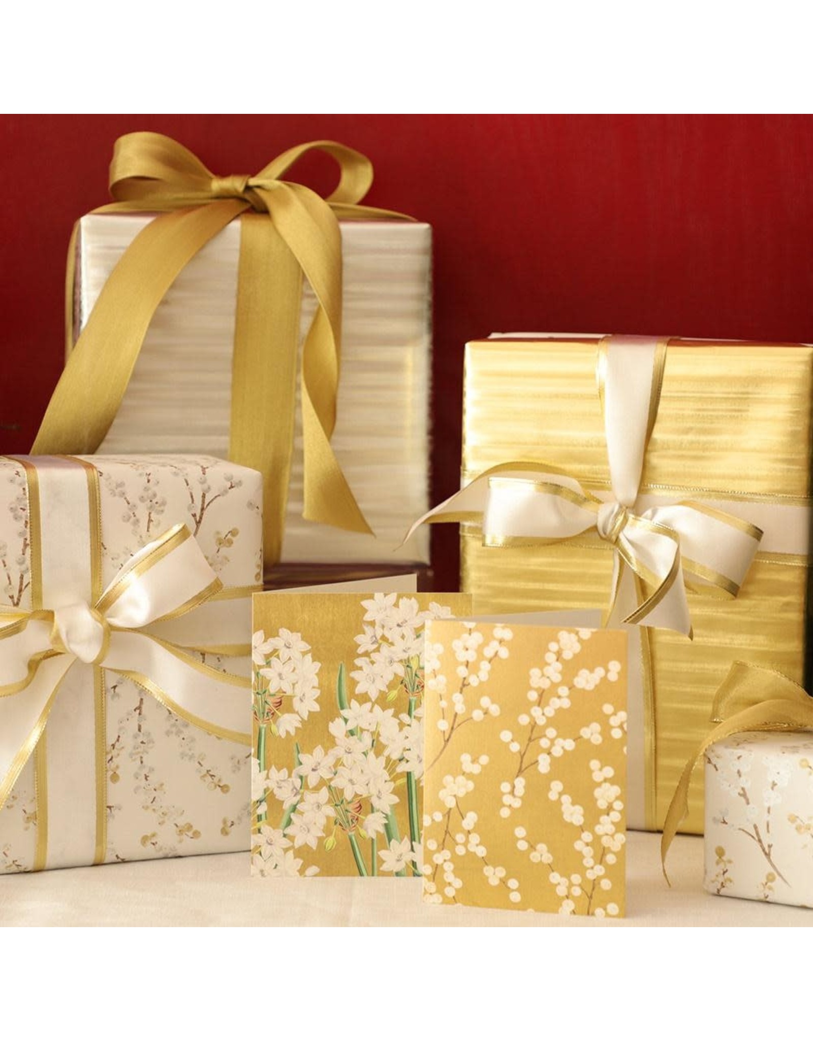 Caspari Christmas Gift Wrapping Paper 8ft Roll Berry Branches