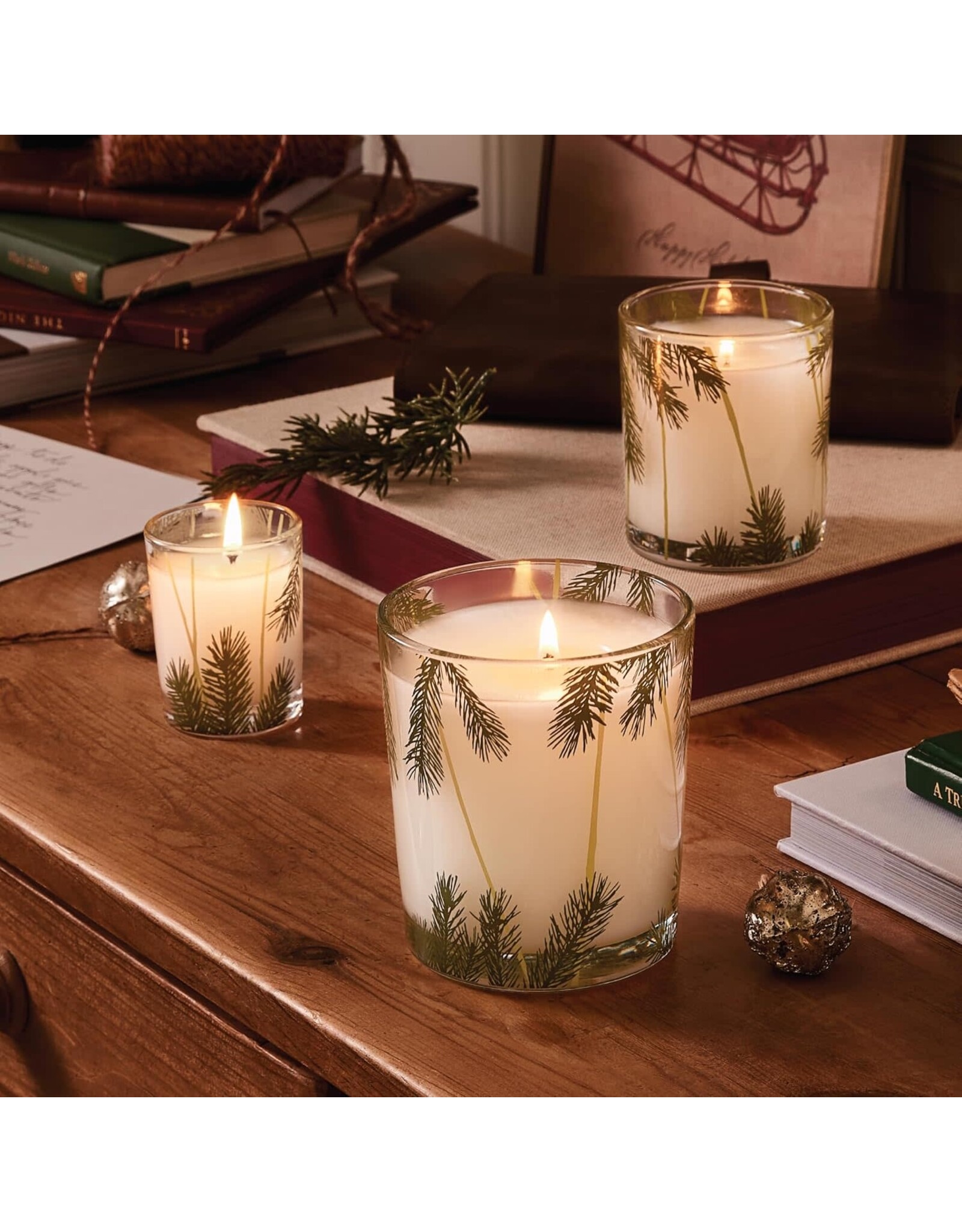 Frasier Fir Candles 13oz Glass w Pine Needle Design