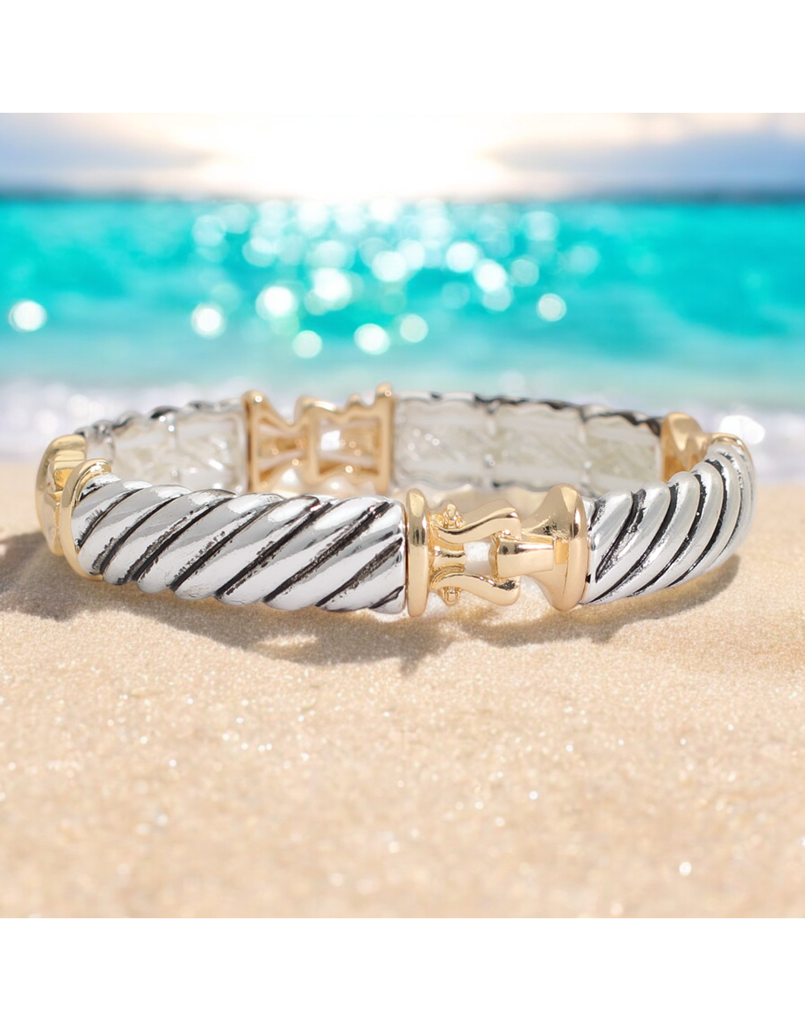 Periwinkle by Barlow Bracelets | Silver Twist w Gold Links Bracelet