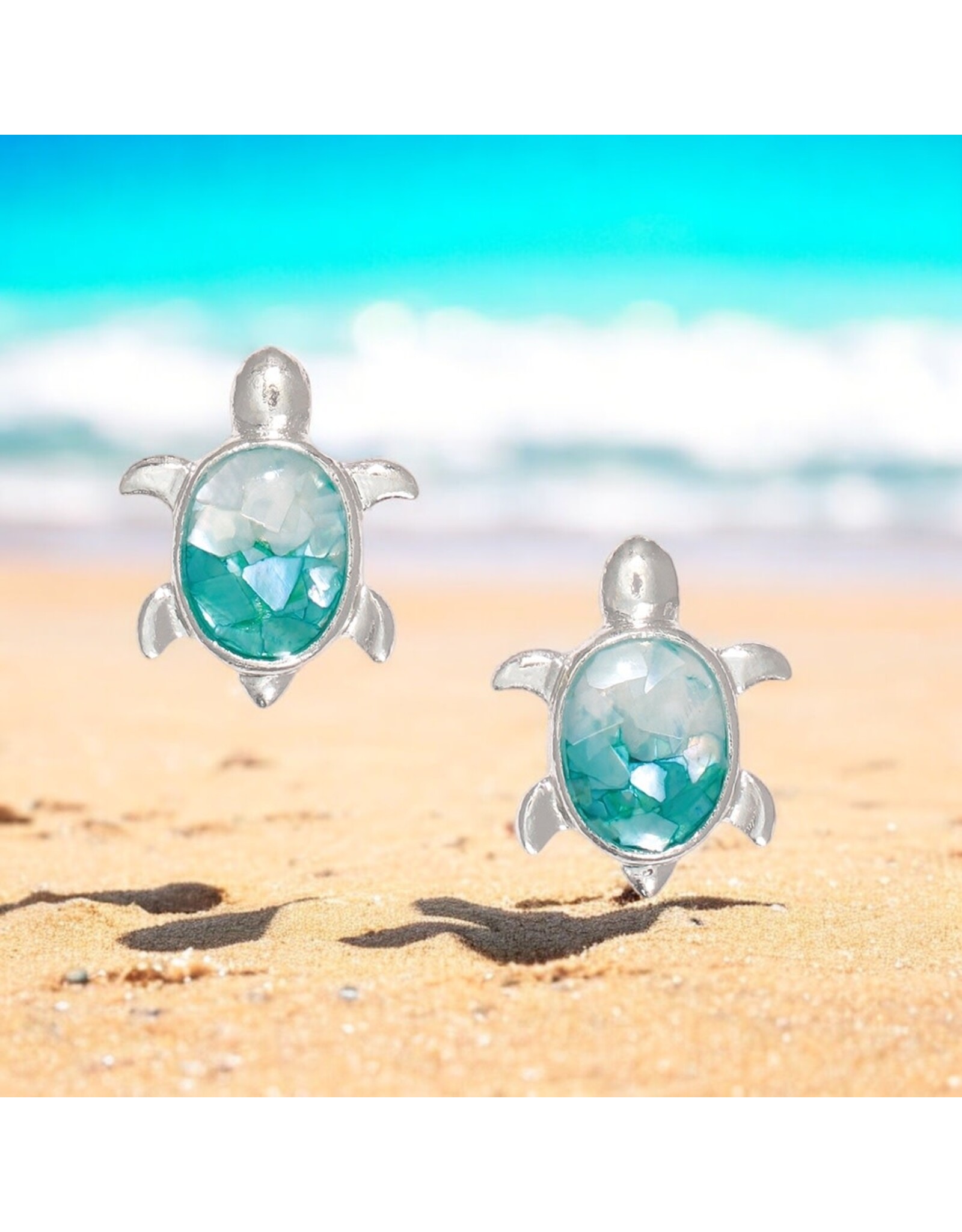 Periwinkle by Barlow Earrings | Silver Turtle w Turquoise Flakes