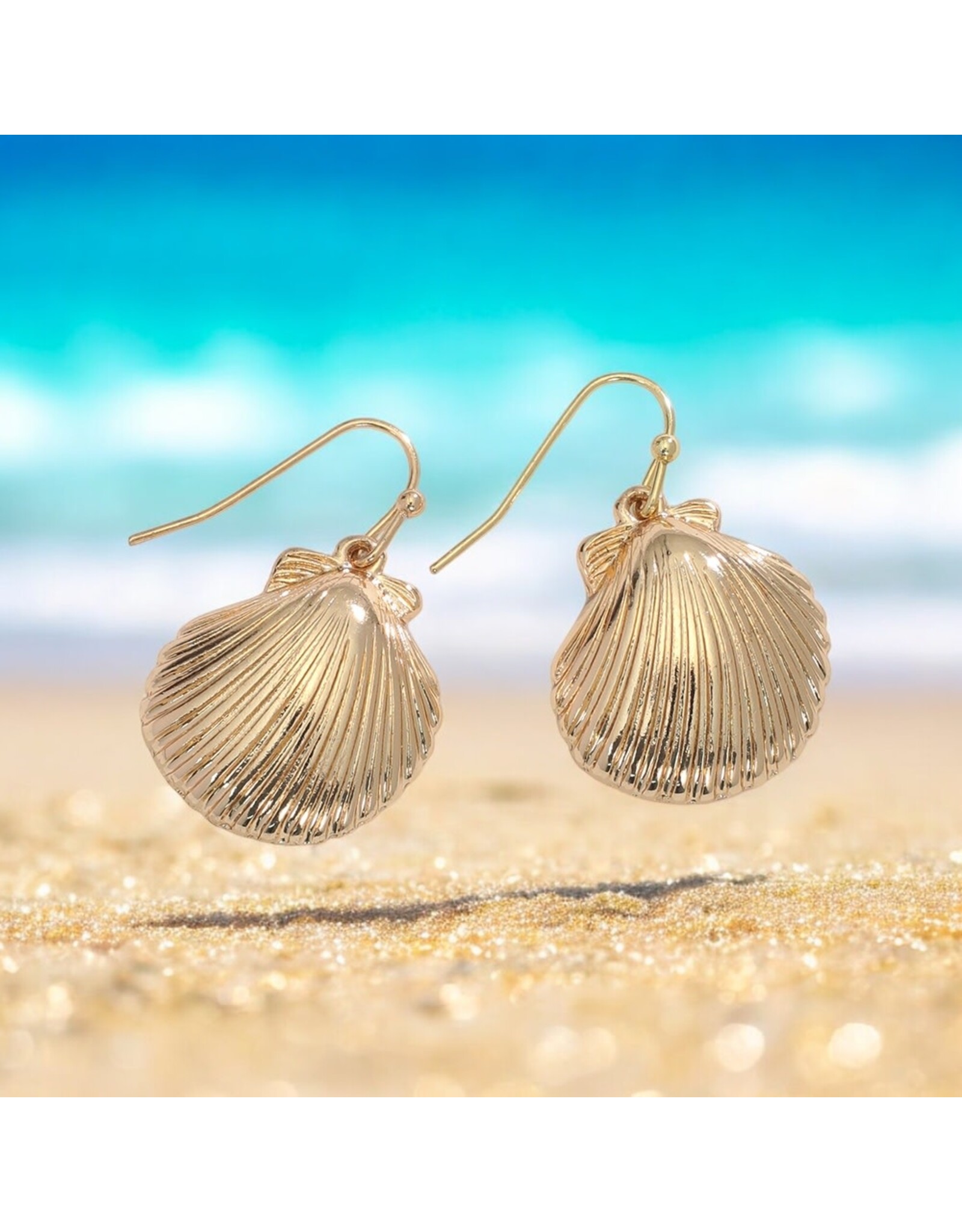 Periwinkle by Barlow Earrings | Gold Scallop Shells