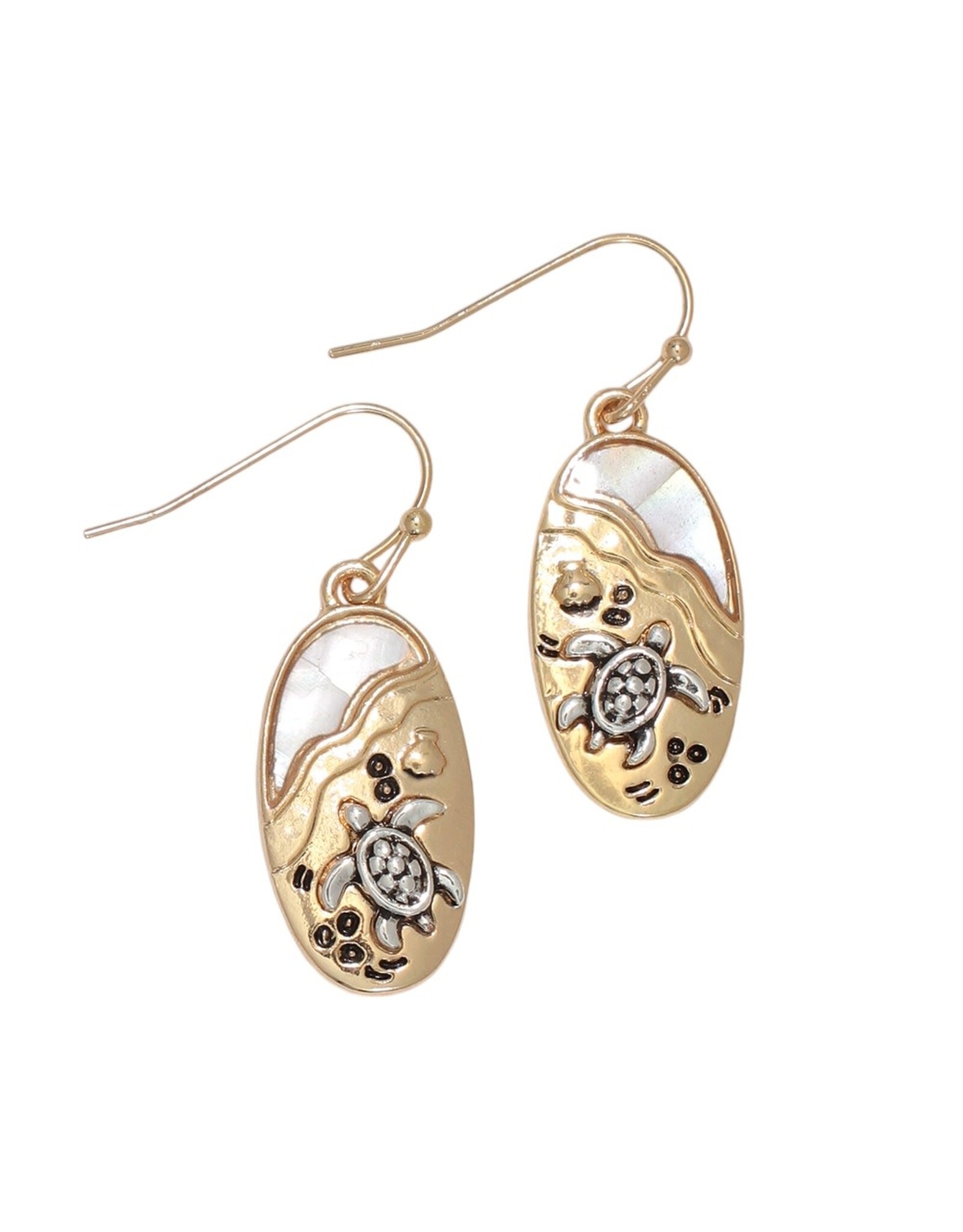 Periwinkle by Barlow Earrings Two Tone Turtle Scene w Mother Of Pearl