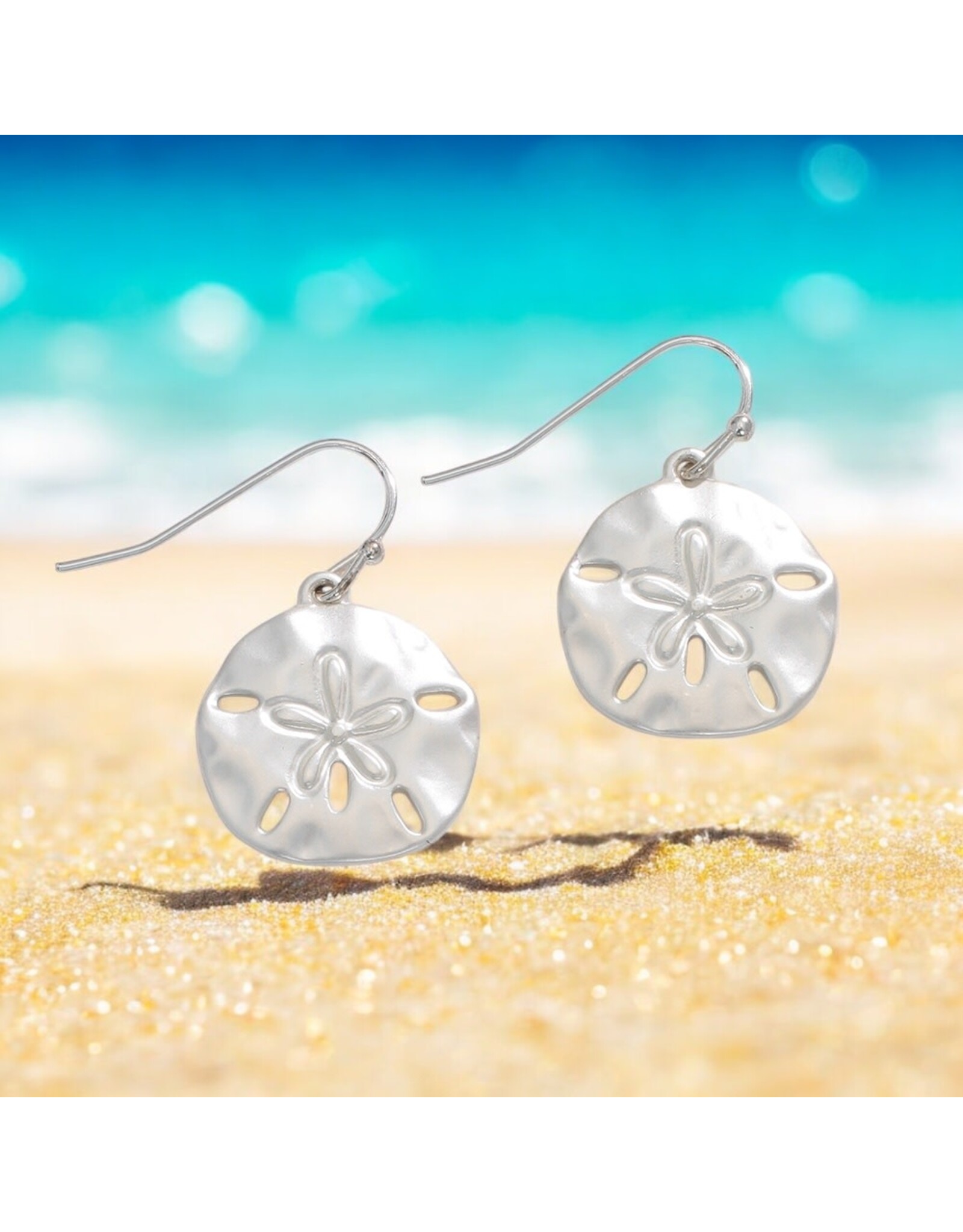 Periwinkle by Barlow Earrings | Matte Silver Sand Dollars