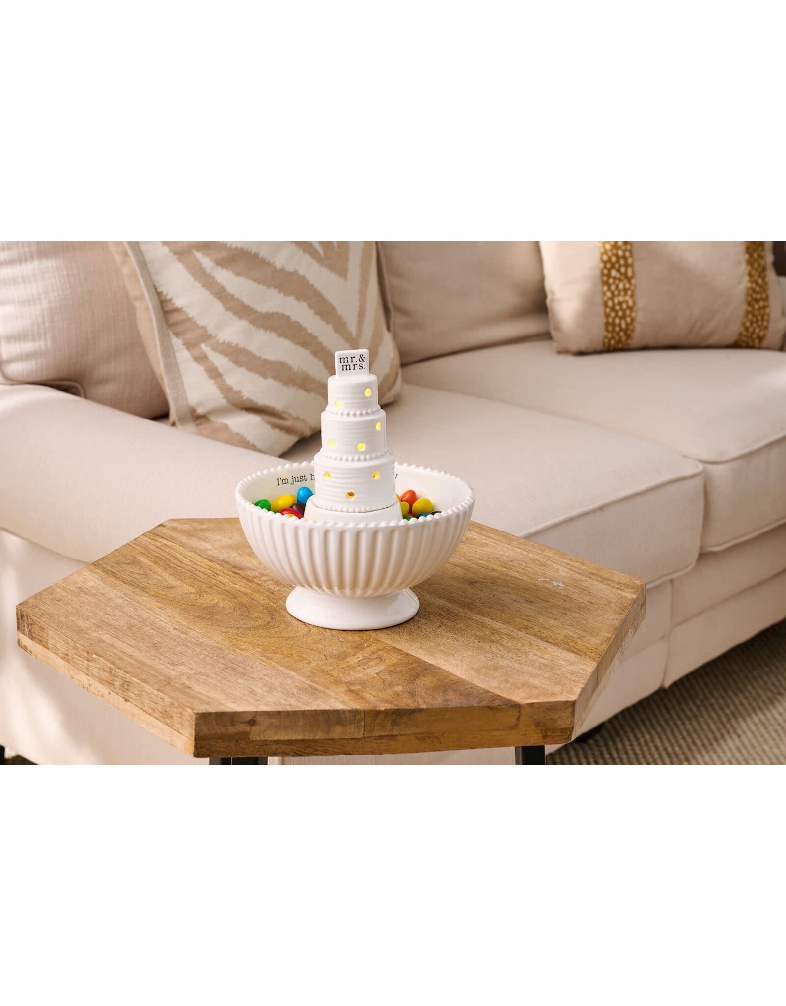Mud Pie Light-Up Sitter | Wedding Cake Mr. And Mrs.