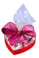 DIGS-N-GIFTS Valentine’s Boxed Chocolates Hershey Kisses 7" Heart Box
