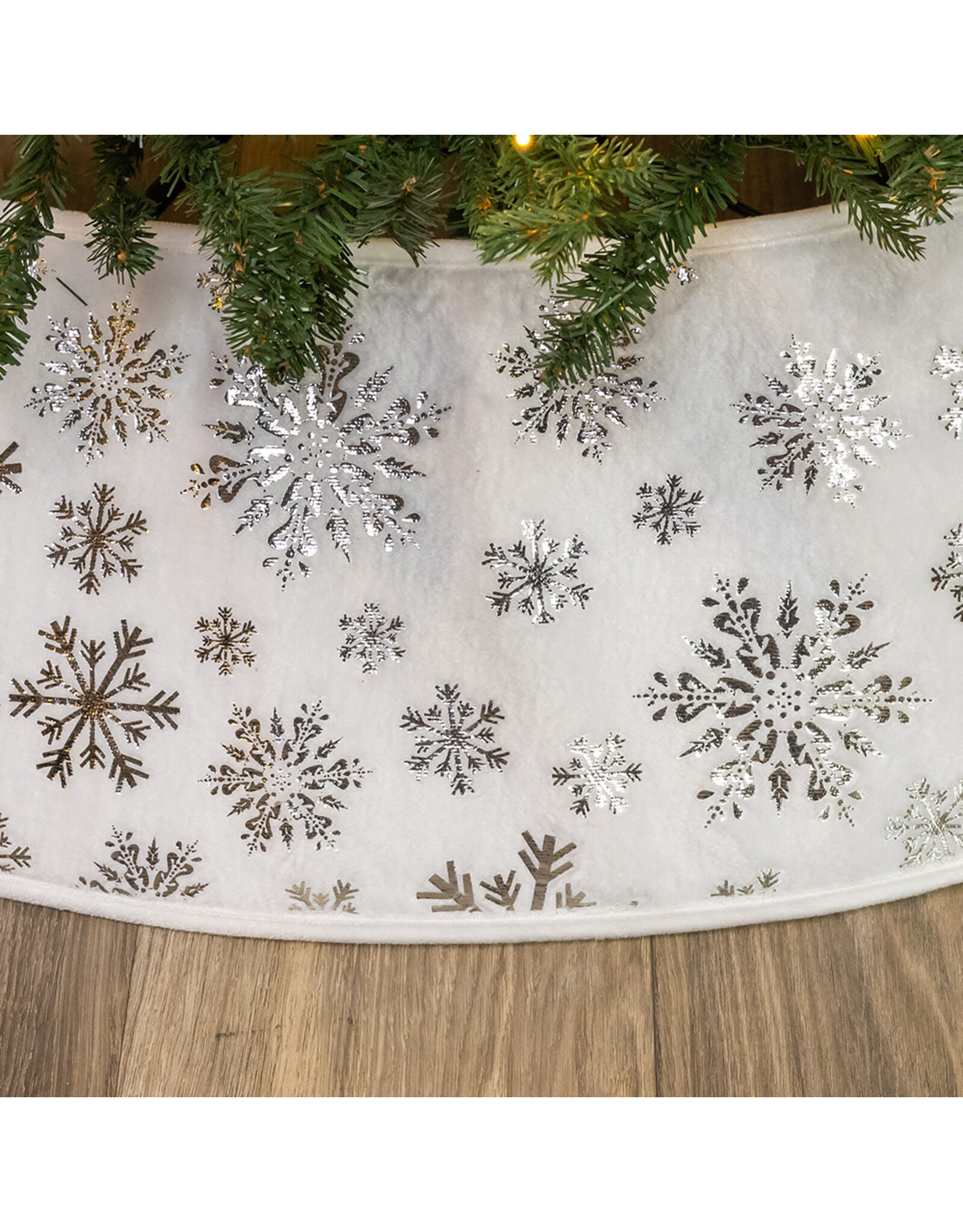 Kurt Adler Christmas Tree Collar White W Silver Snowflakes 24”