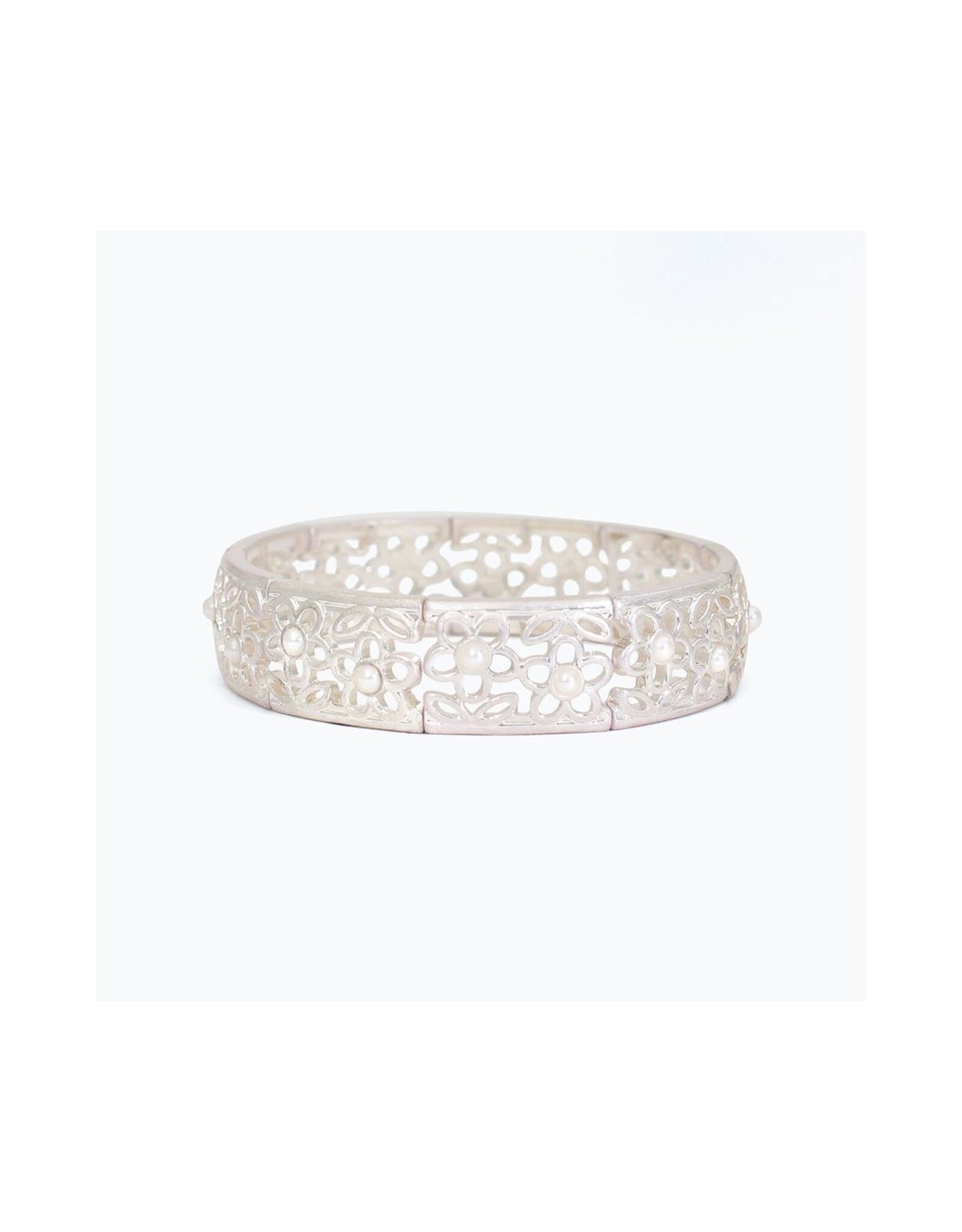 Periwinkle by Barlow Bracelets | Silver Flowers W Pearls