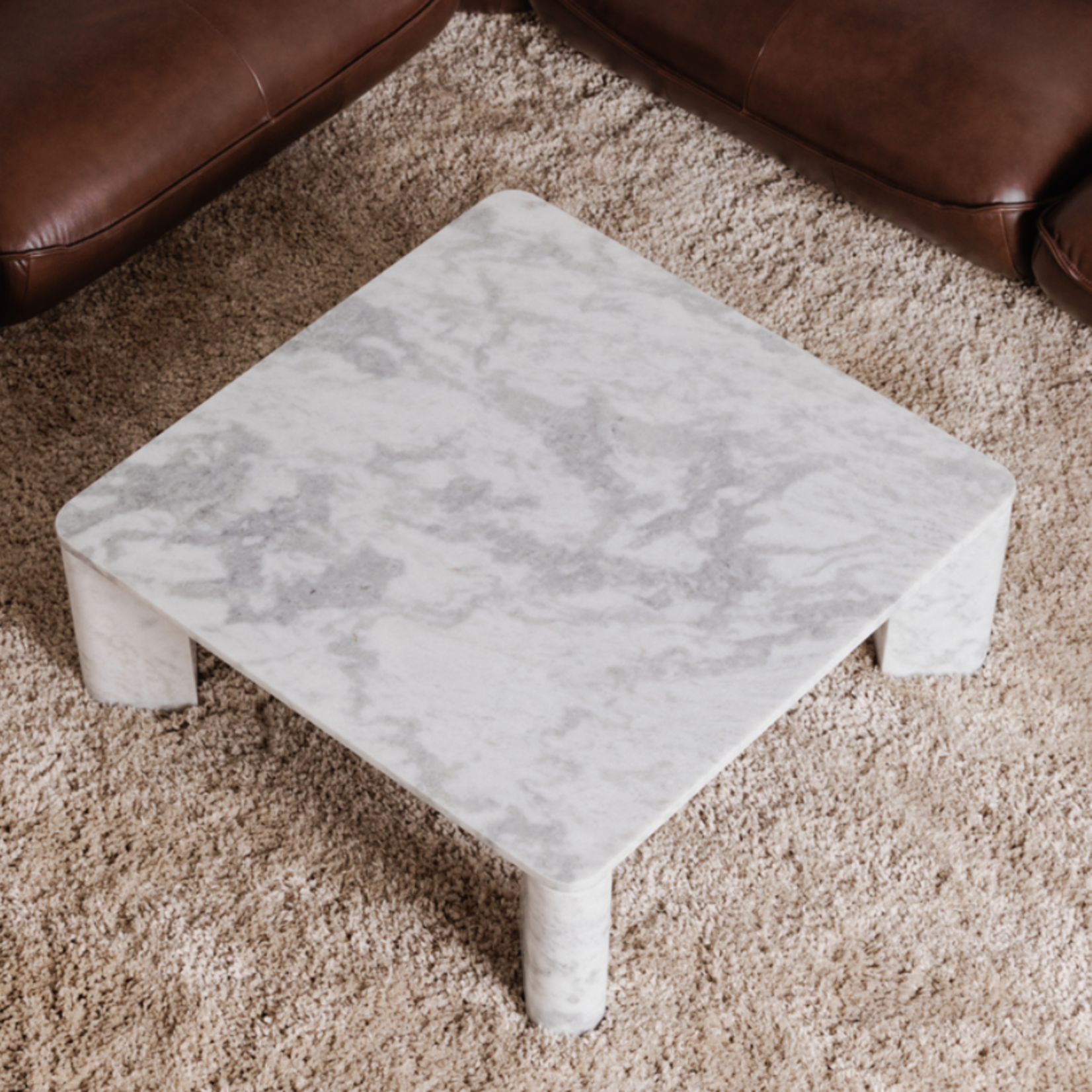 MOES HOME COLLECTION SAGI COFFEE TABLE