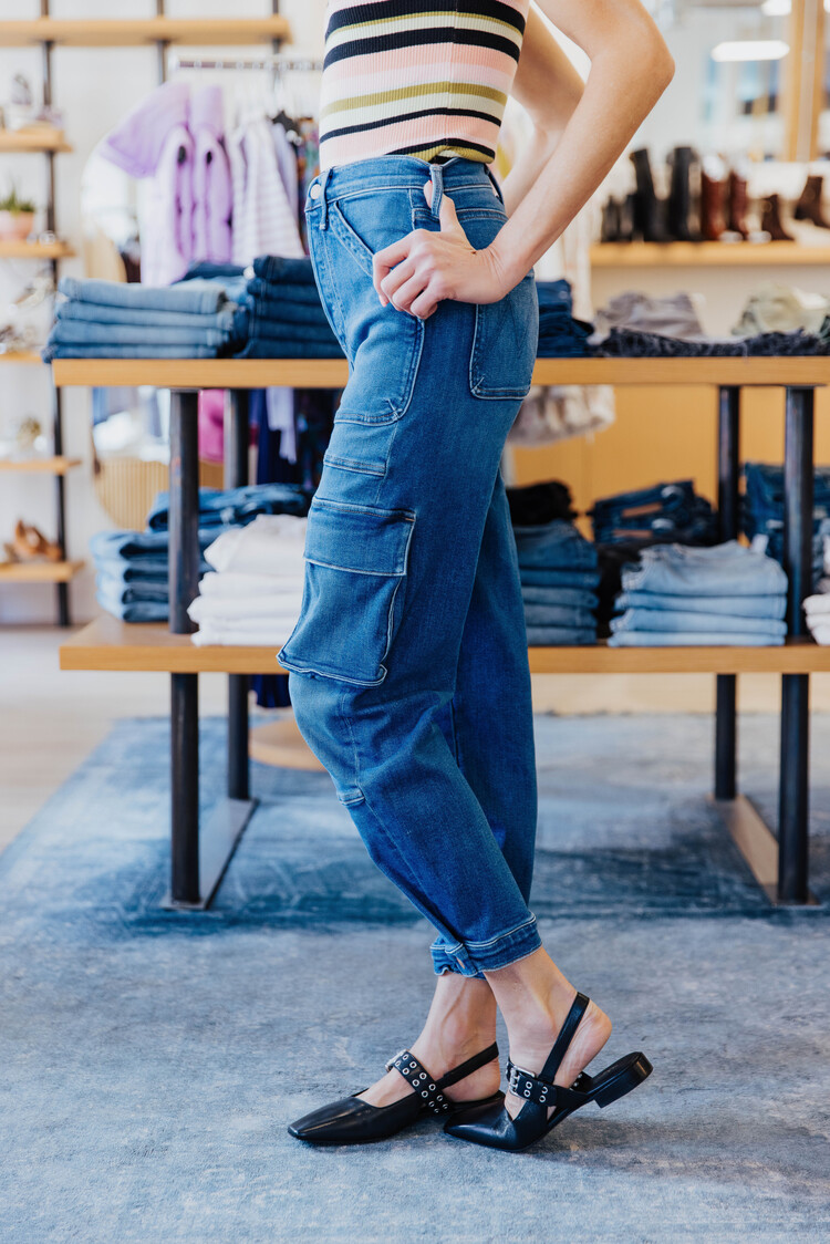 MOTHER DENIM CURBSIDE CARGO FLOOD